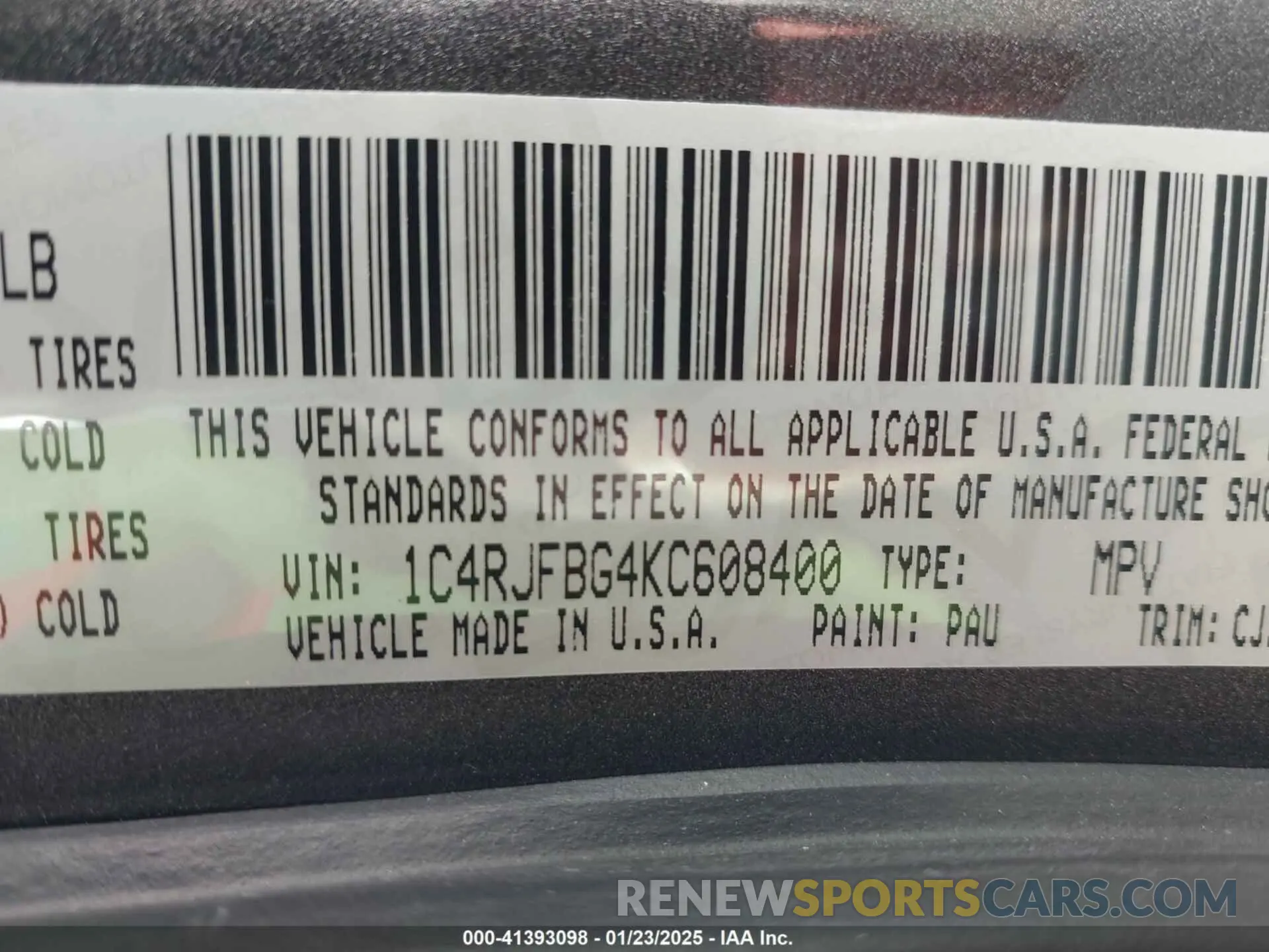 9 Photograph of a damaged car 1C4RJFBG4KC608400 JEEP GRAND CHEROKEE 2019
