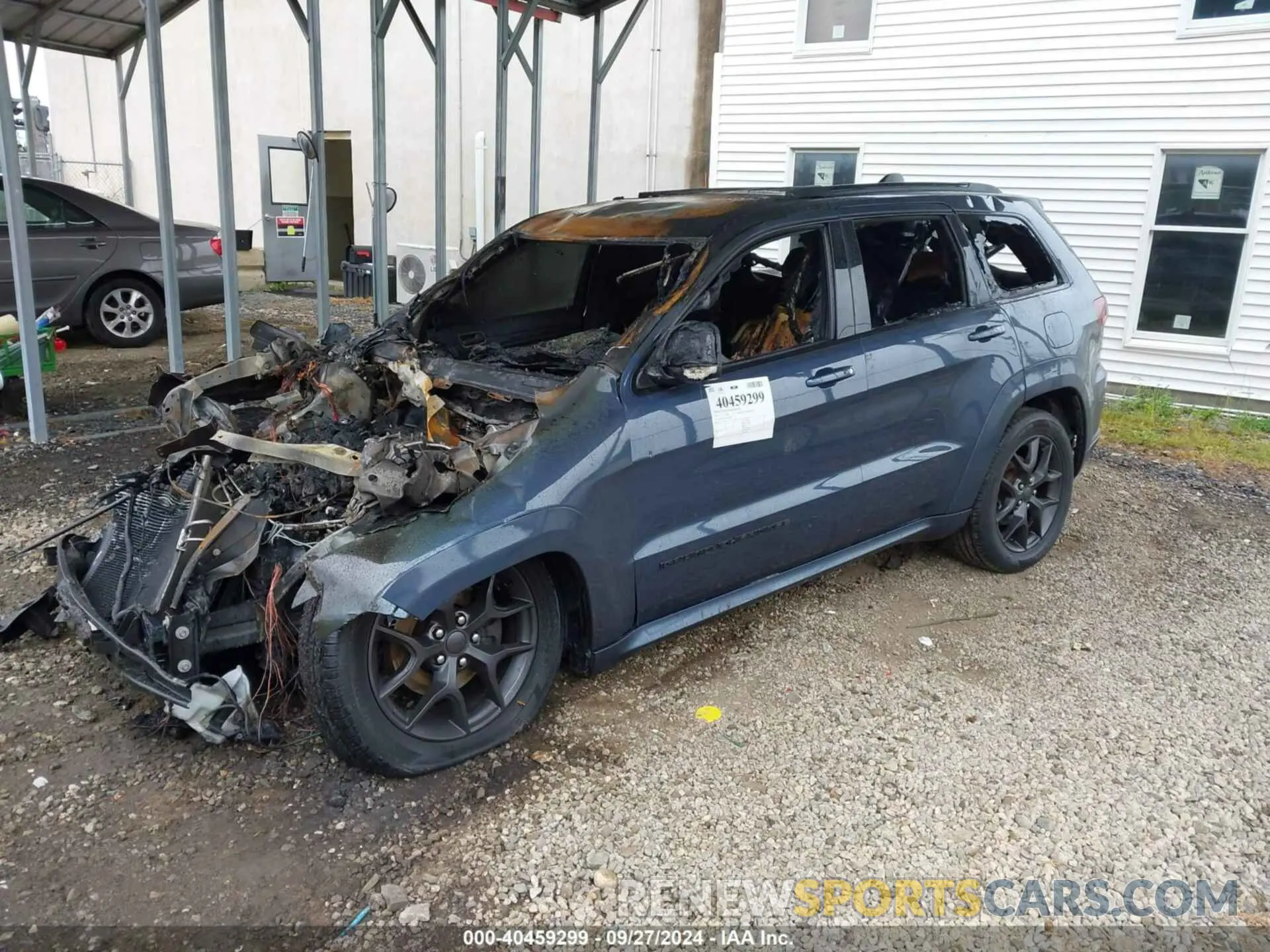 2 Photograph of a damaged car 1C4RJFBG4KC821864 JEEP GRAND CHEROKEE 2019