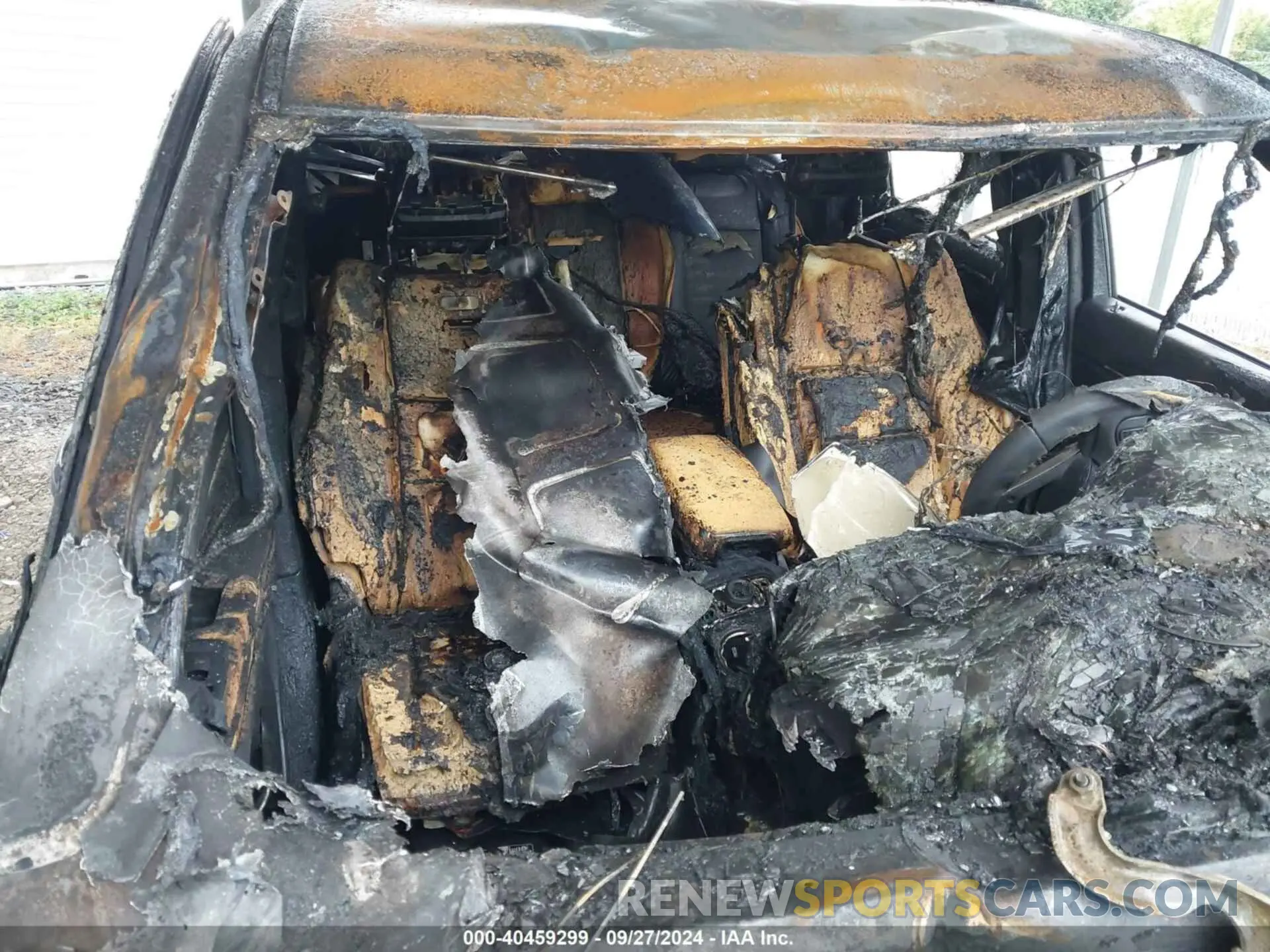5 Photograph of a damaged car 1C4RJFBG4KC821864 JEEP GRAND CHEROKEE 2019