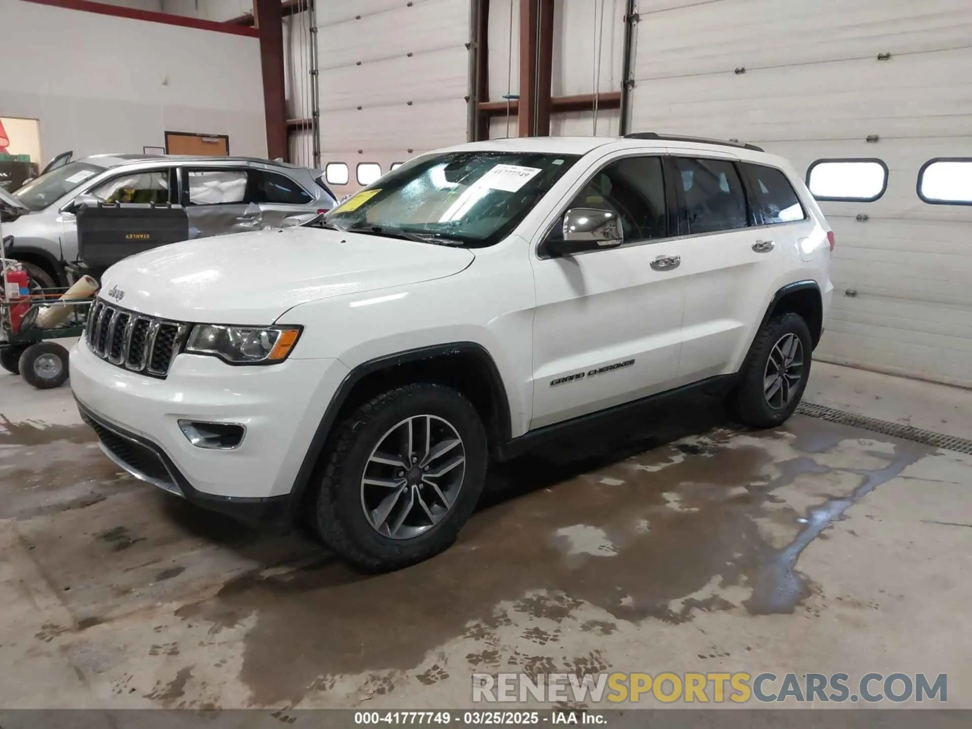 2 Фотография поврежденного автомобиля 1C4RJFBG5KC636030 JEEP GRAND CHEROKEE 2019