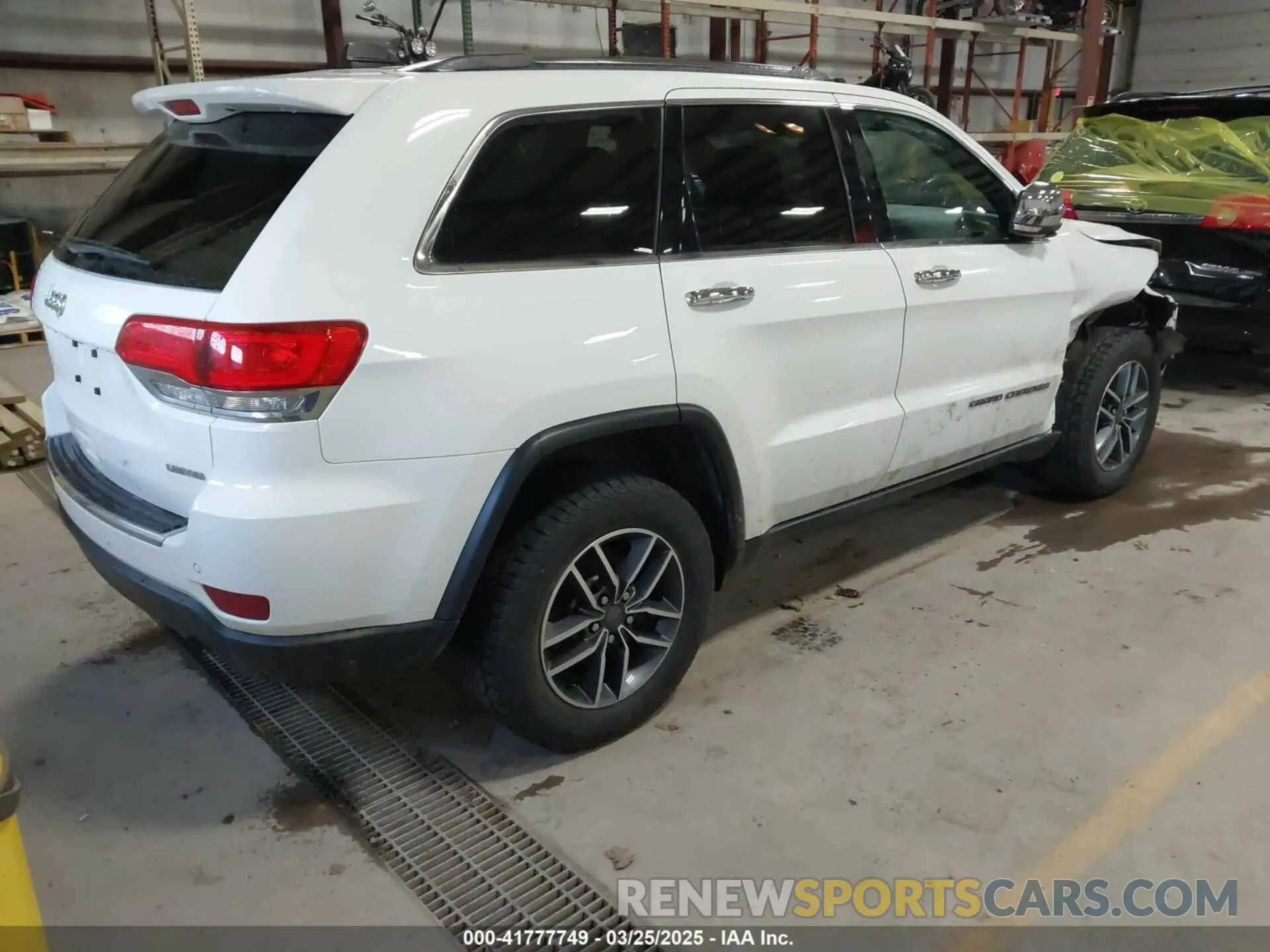 4 Фотография поврежденного автомобиля 1C4RJFBG5KC636030 JEEP GRAND CHEROKEE 2019