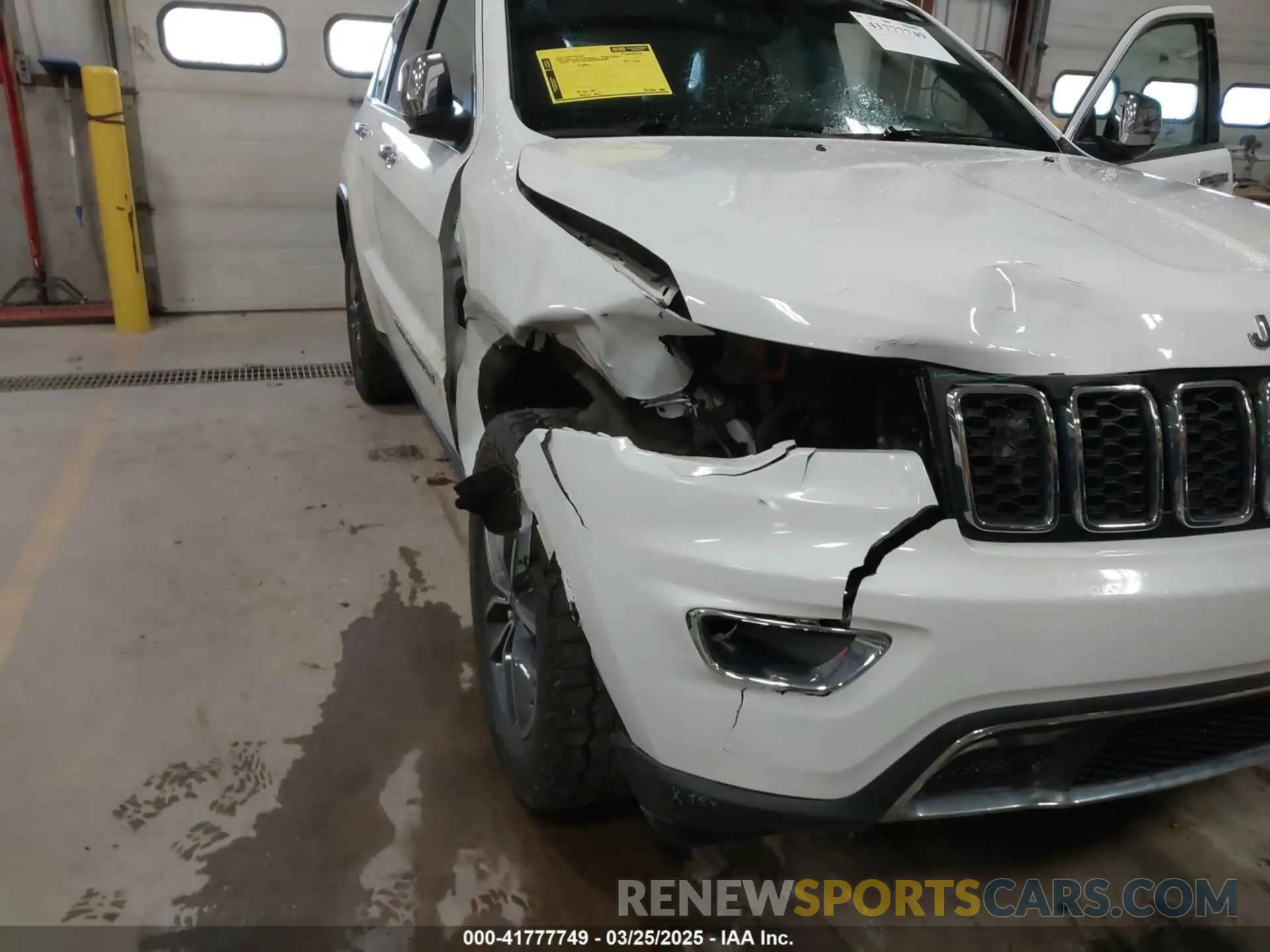 6 Фотография поврежденного автомобиля 1C4RJFBG5KC636030 JEEP GRAND CHEROKEE 2019