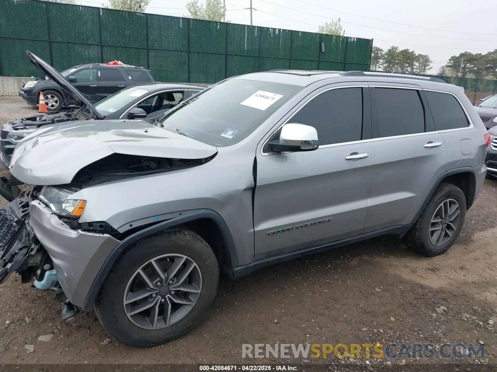 14 Photograph of a damaged car 1C4RJFBG5KC638067 JEEP GRAND CHEROKEE 2019