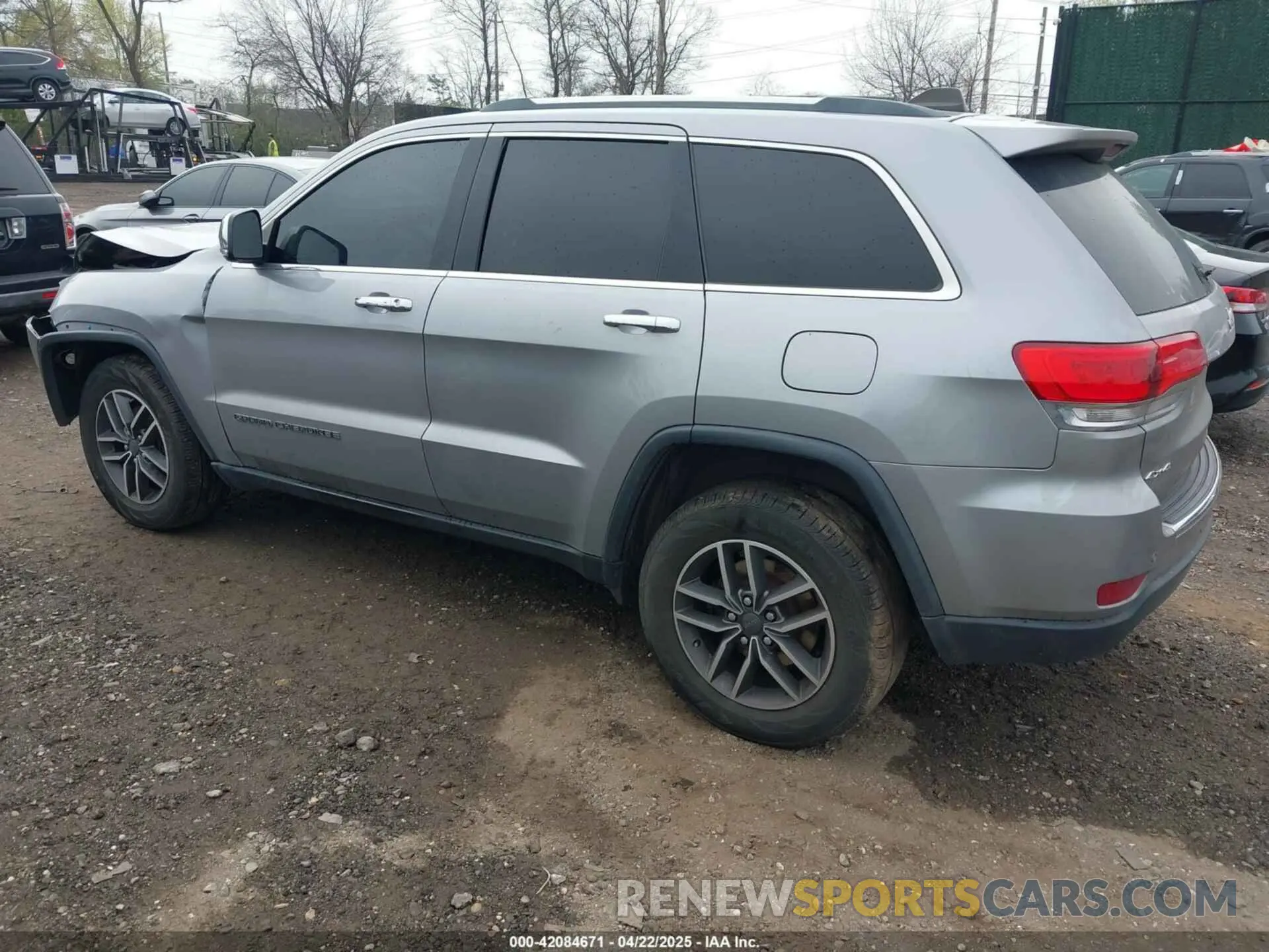 3 Photograph of a damaged car 1C4RJFBG5KC638067 JEEP GRAND CHEROKEE 2019