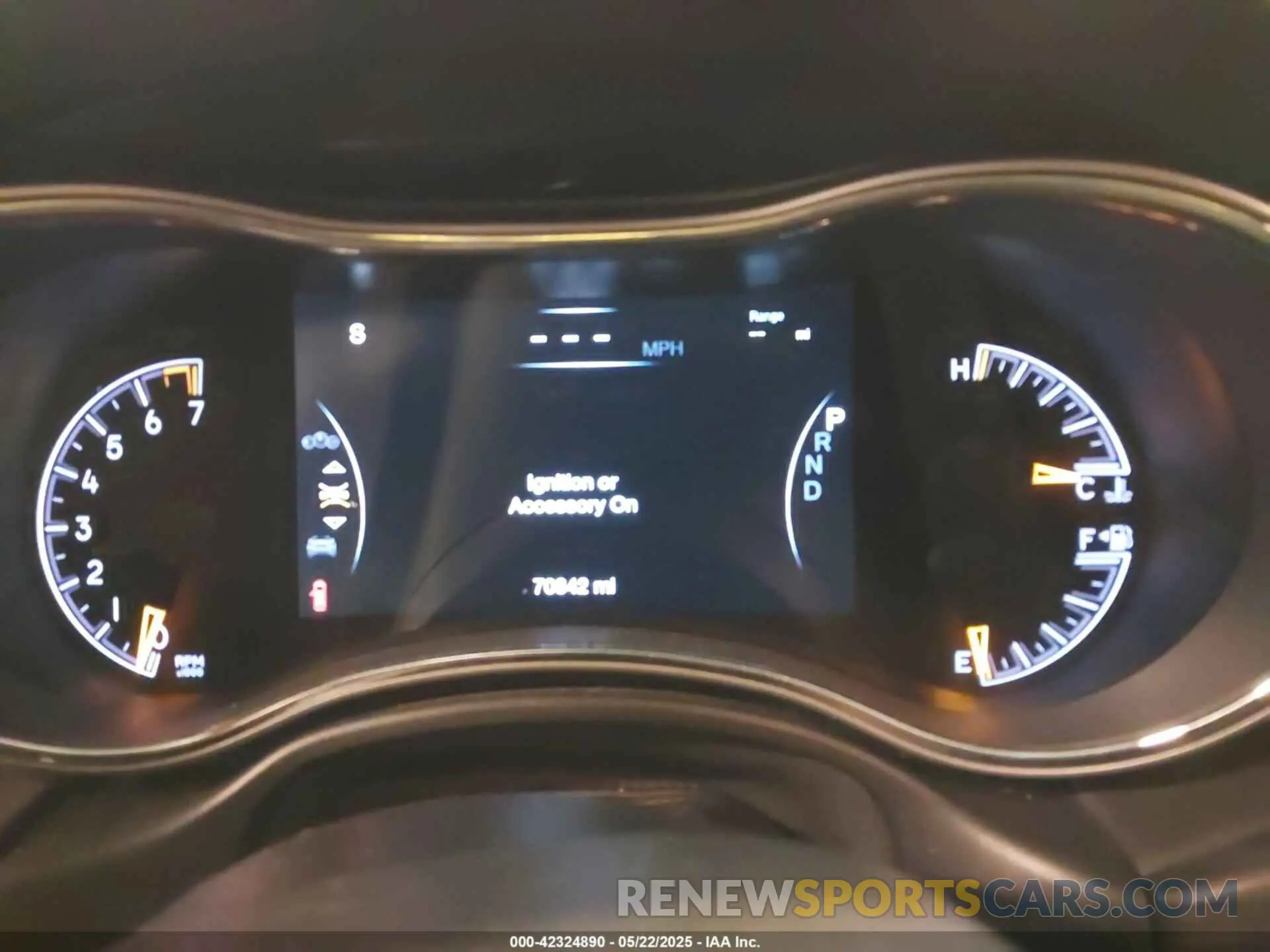 7 Photograph of a damaged car 1C4RJFBG5KC759942 JEEP GRAND CHEROKEE 2019
