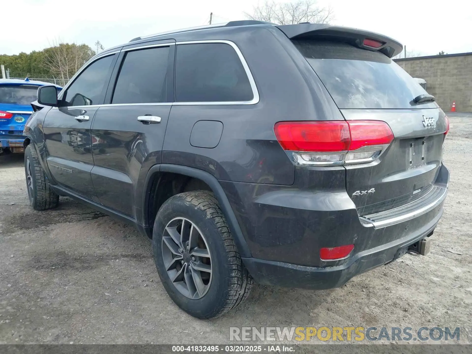 3 Photograph of a damaged car 1C4RJFBG5KC823767 JEEP GRAND CHEROKEE 2019