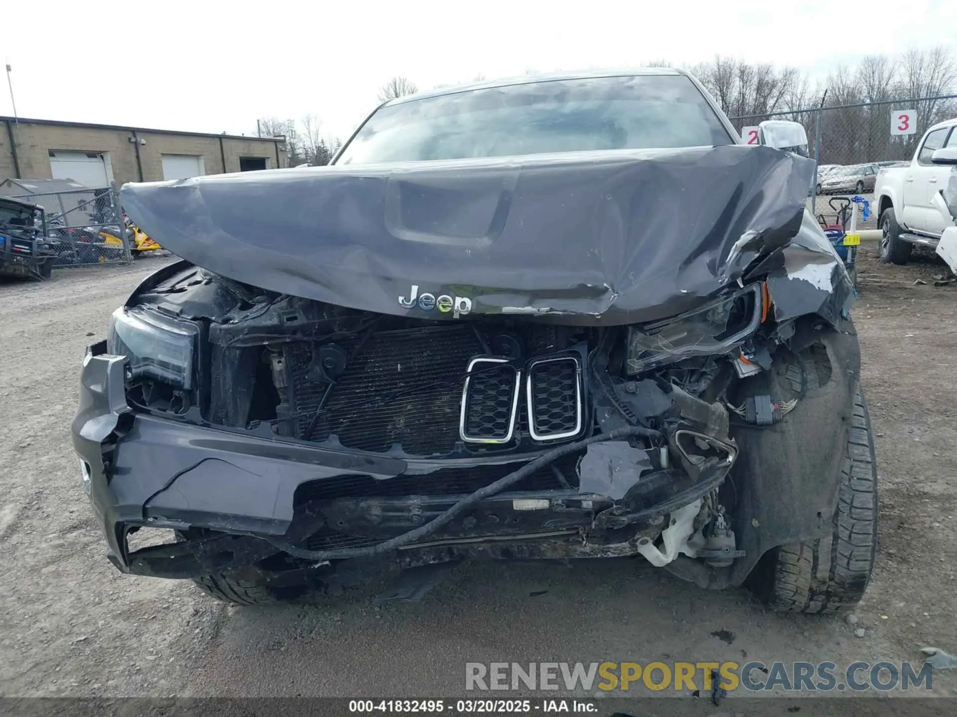 6 Photograph of a damaged car 1C4RJFBG5KC823767 JEEP GRAND CHEROKEE 2019