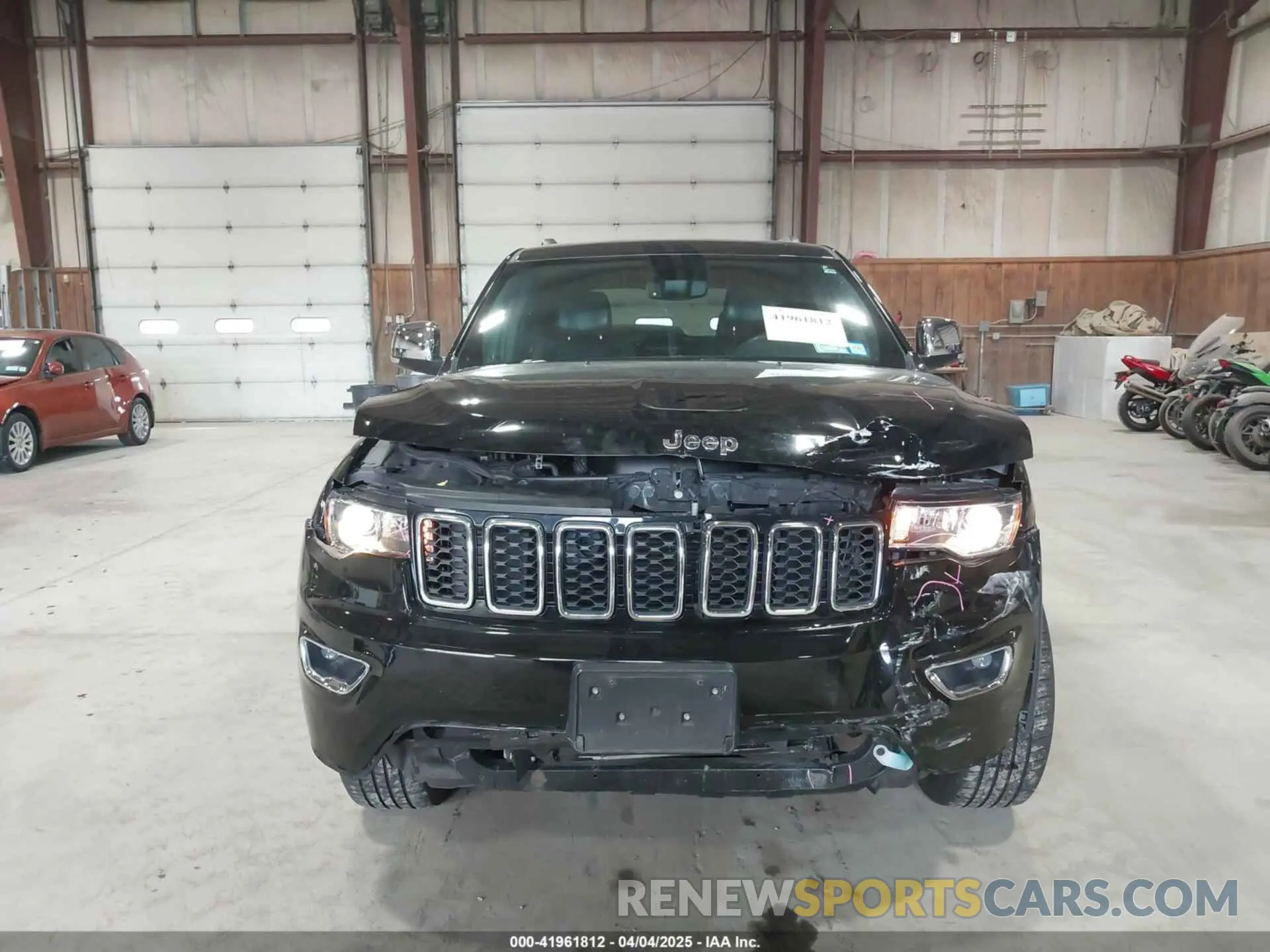 13 Фотография поврежденного автомобиля 1C4RJFBG6KC532016 JEEP GRAND CHEROKEE 2019