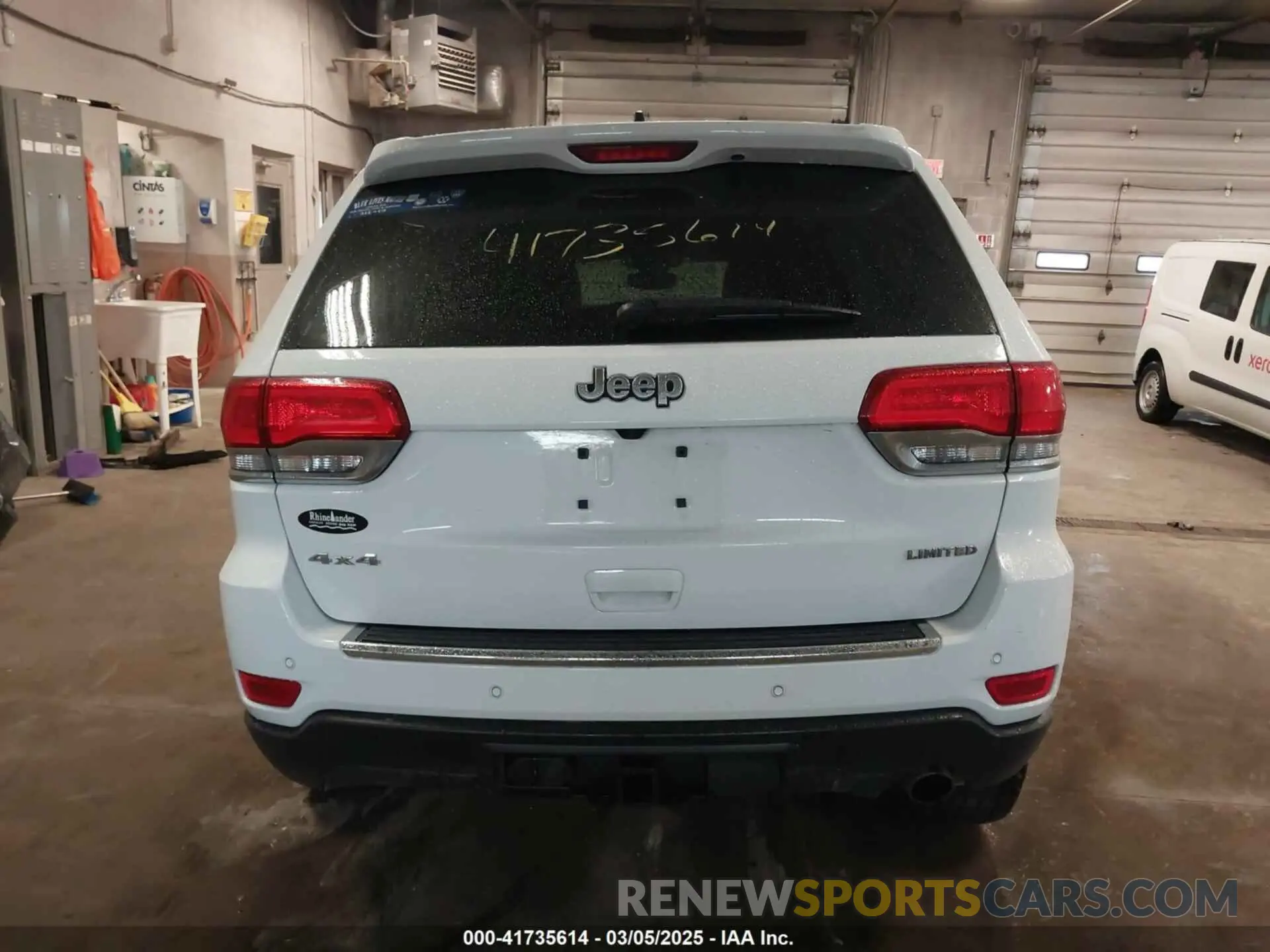 16 Photograph of a damaged car 1C4RJFBG6KC671269 JEEP GRAND CHEROKEE 2019
