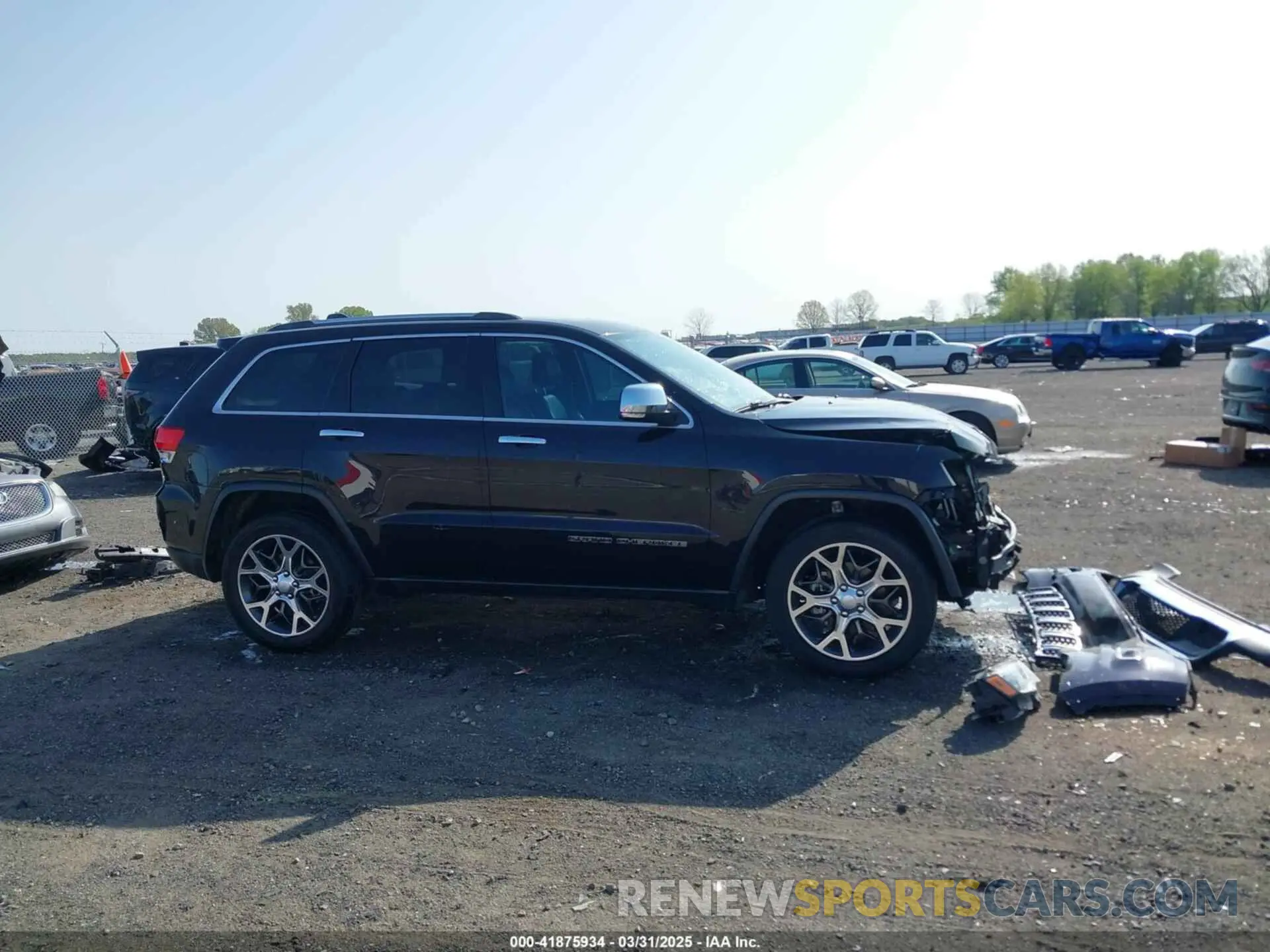 13 Photograph of a damaged car 1C4RJFBG7KC553957 JEEP GRAND CHEROKEE 2019