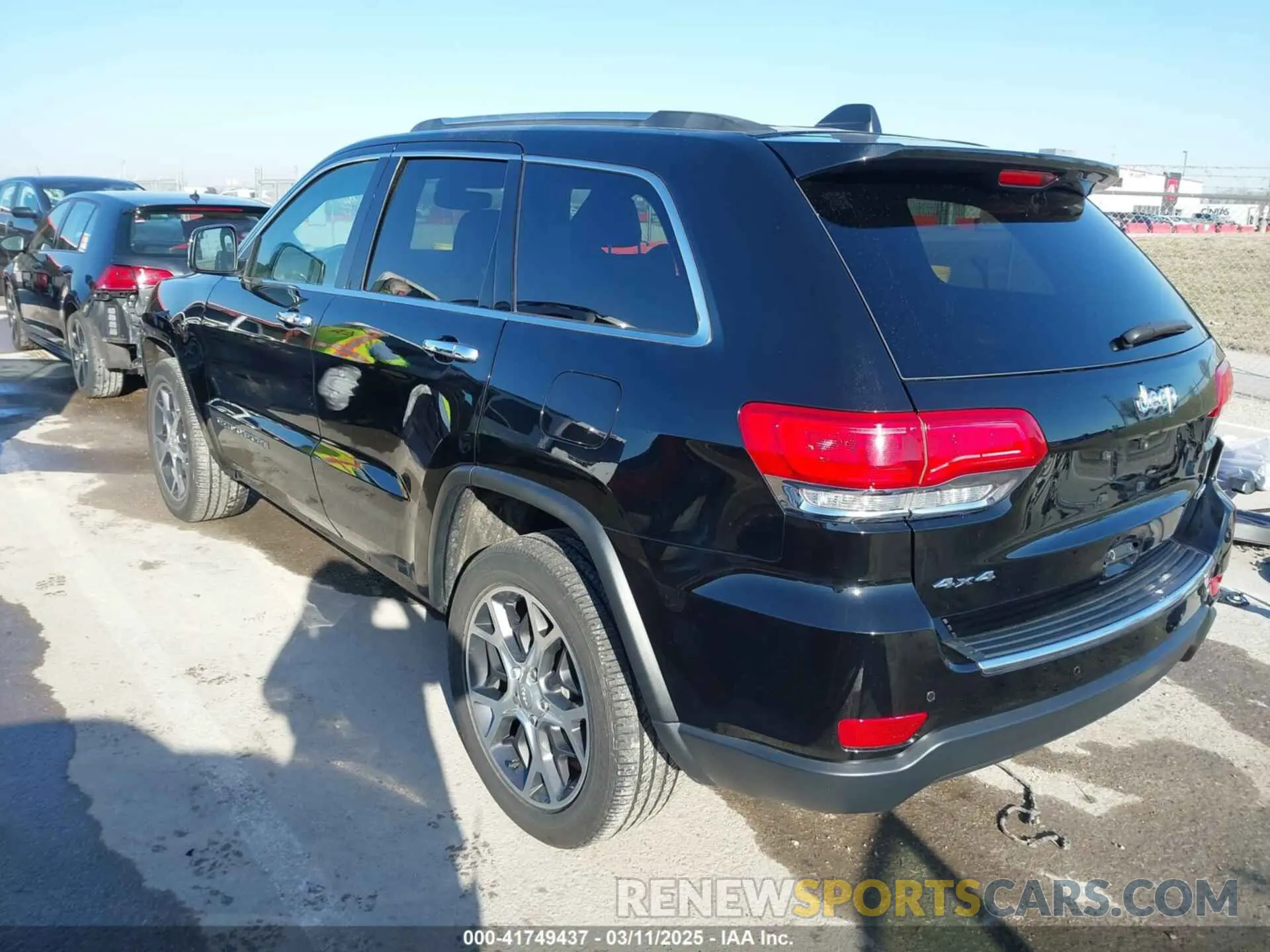 3 Photograph of a damaged car 1C4RJFBG7KC640158 JEEP GRAND CHEROKEE 2019