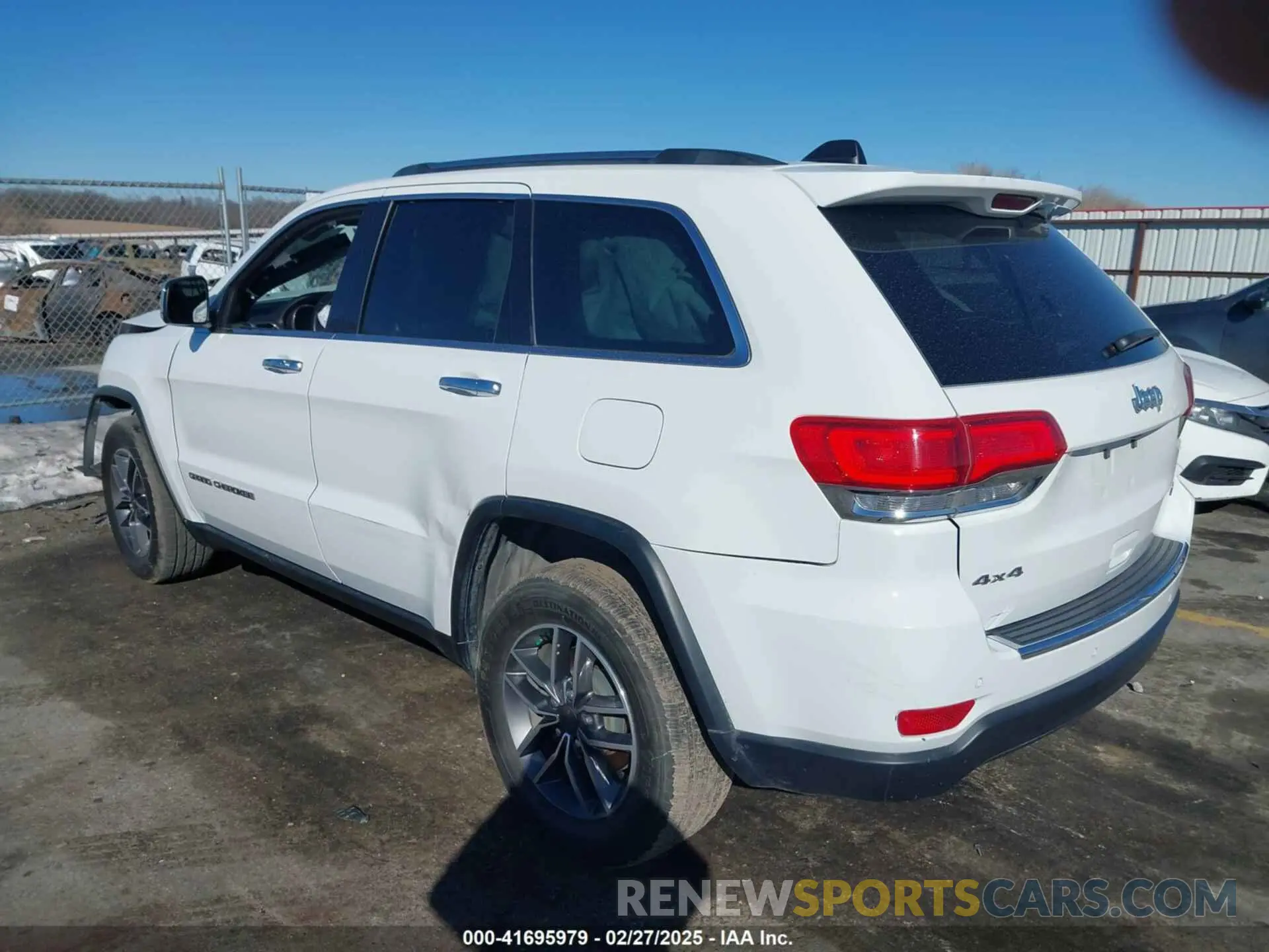 3 Фотография поврежденного автомобиля 1C4RJFBG8KC784527 JEEP GRAND CHEROKEE 2019