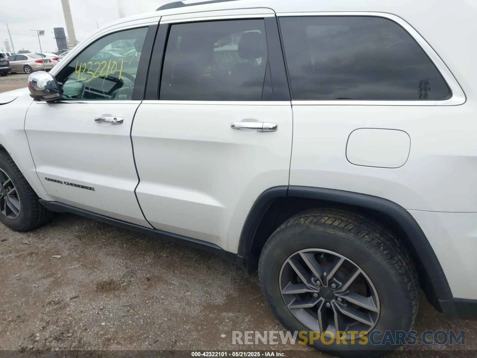14 Photograph of a damaged car 1C4RJFBG9KC746031 JEEP GRAND CHEROKEE 2019