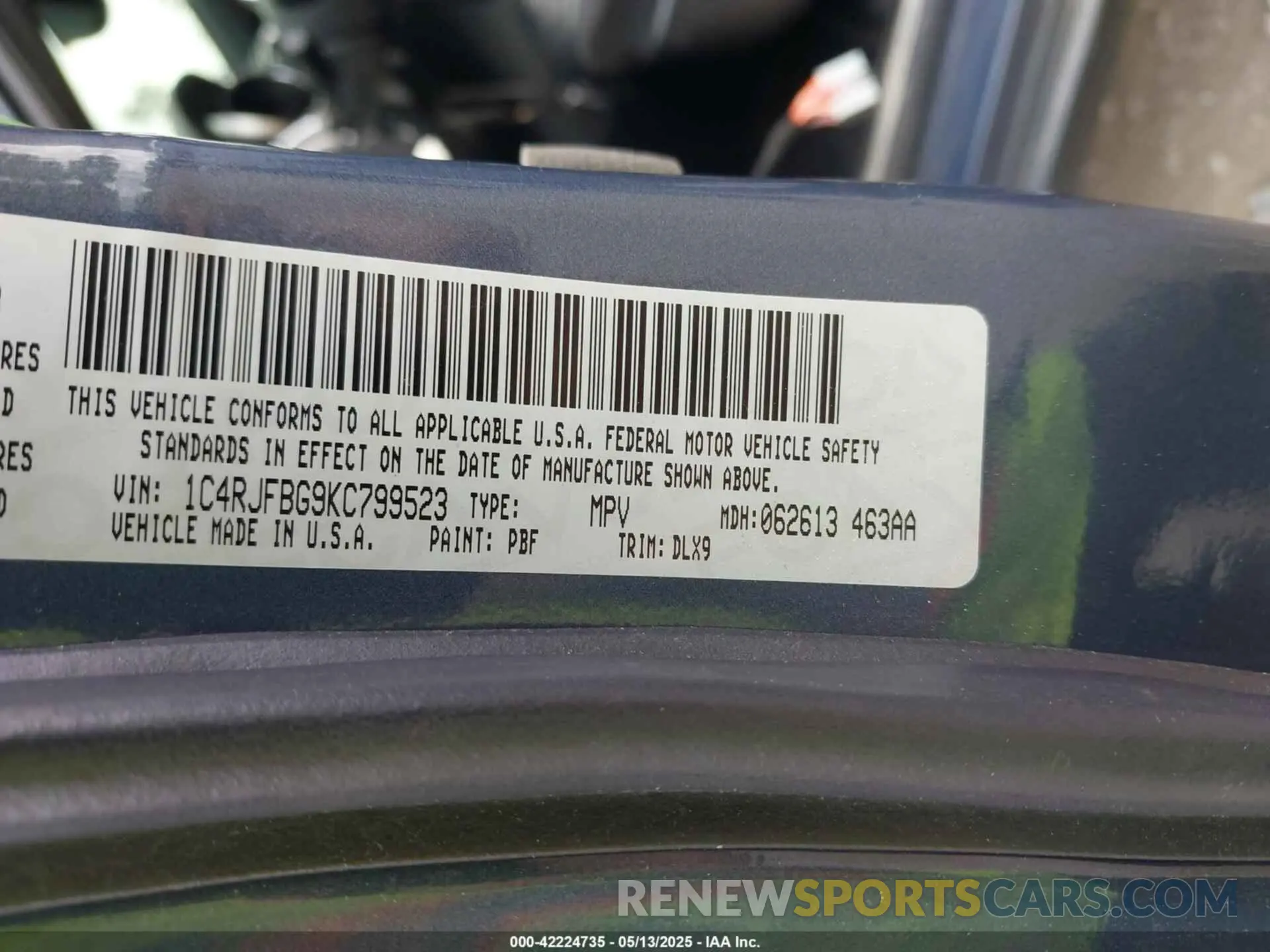 9 Photograph of a damaged car 1C4RJFBG9KC799523 JEEP GRAND CHEROKEE 2019