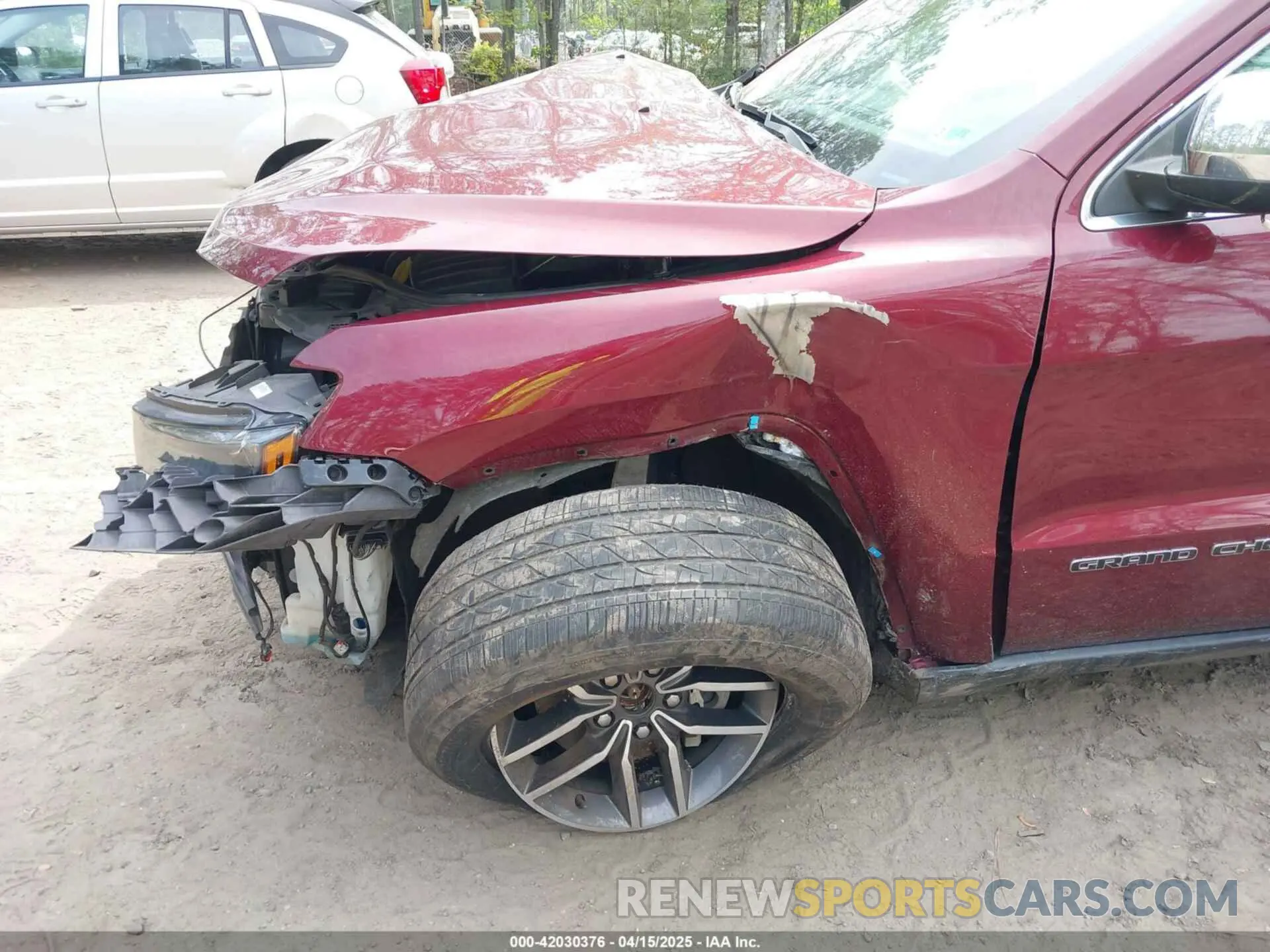 18 Фотография поврежденного автомобиля 1C4RJFBGXKC627307 JEEP GRAND CHEROKEE 2019