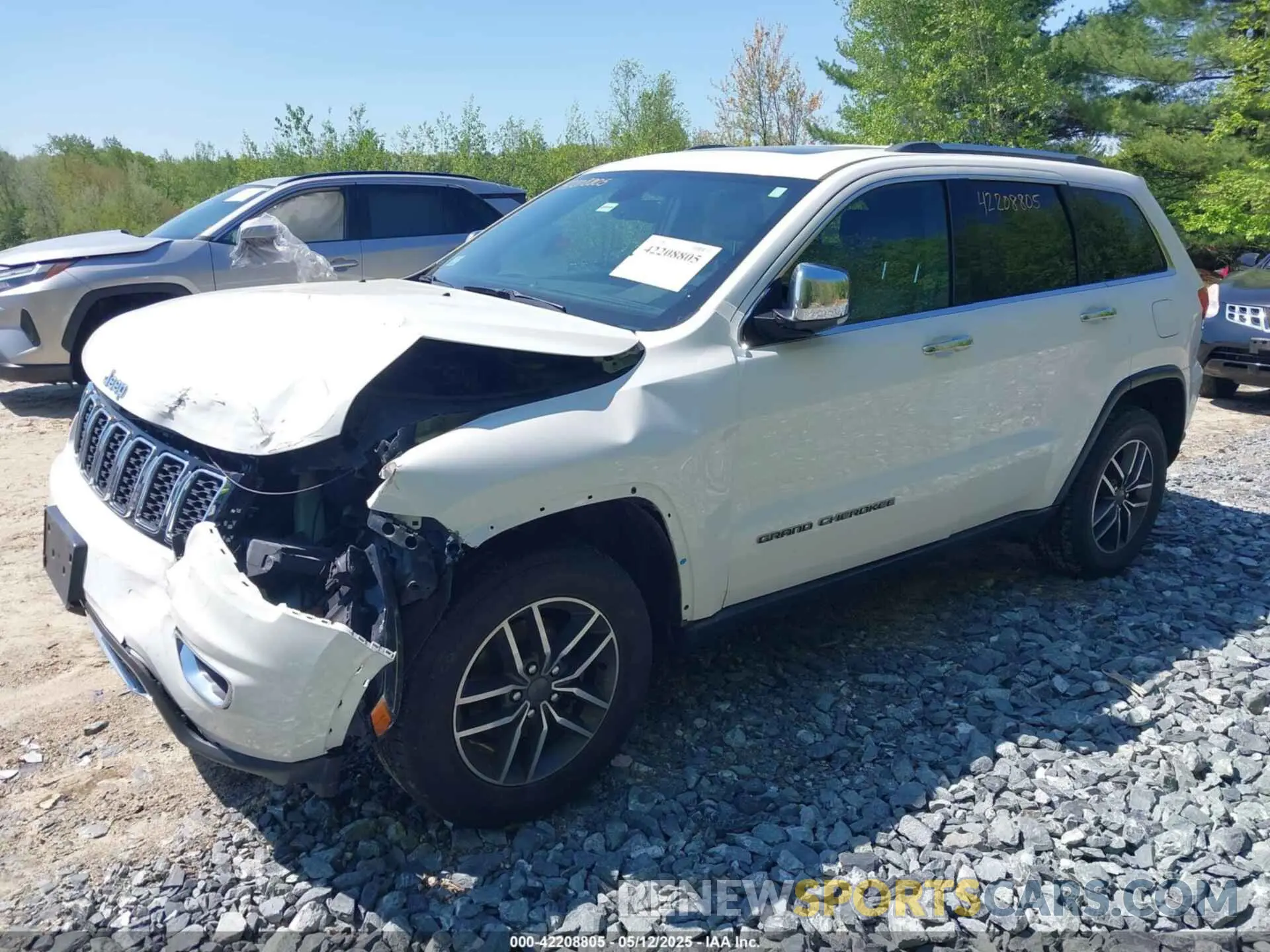 2 Фотография поврежденного автомобиля 1C4RJFBGXKC695297 JEEP GRAND CHEROKEE 2019