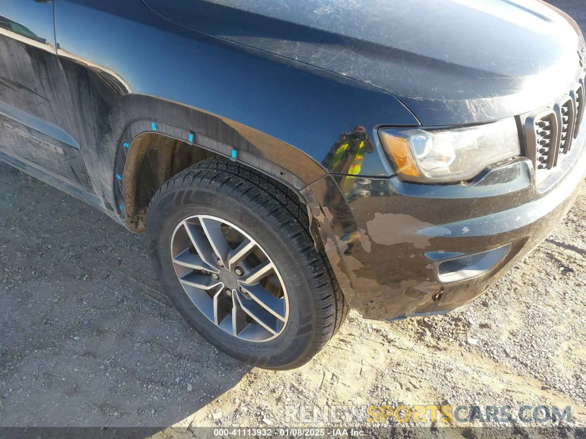 6 Photograph of a damaged car 1C4RJFBGXKC767406 JEEP GRAND CHEROKEE 2019