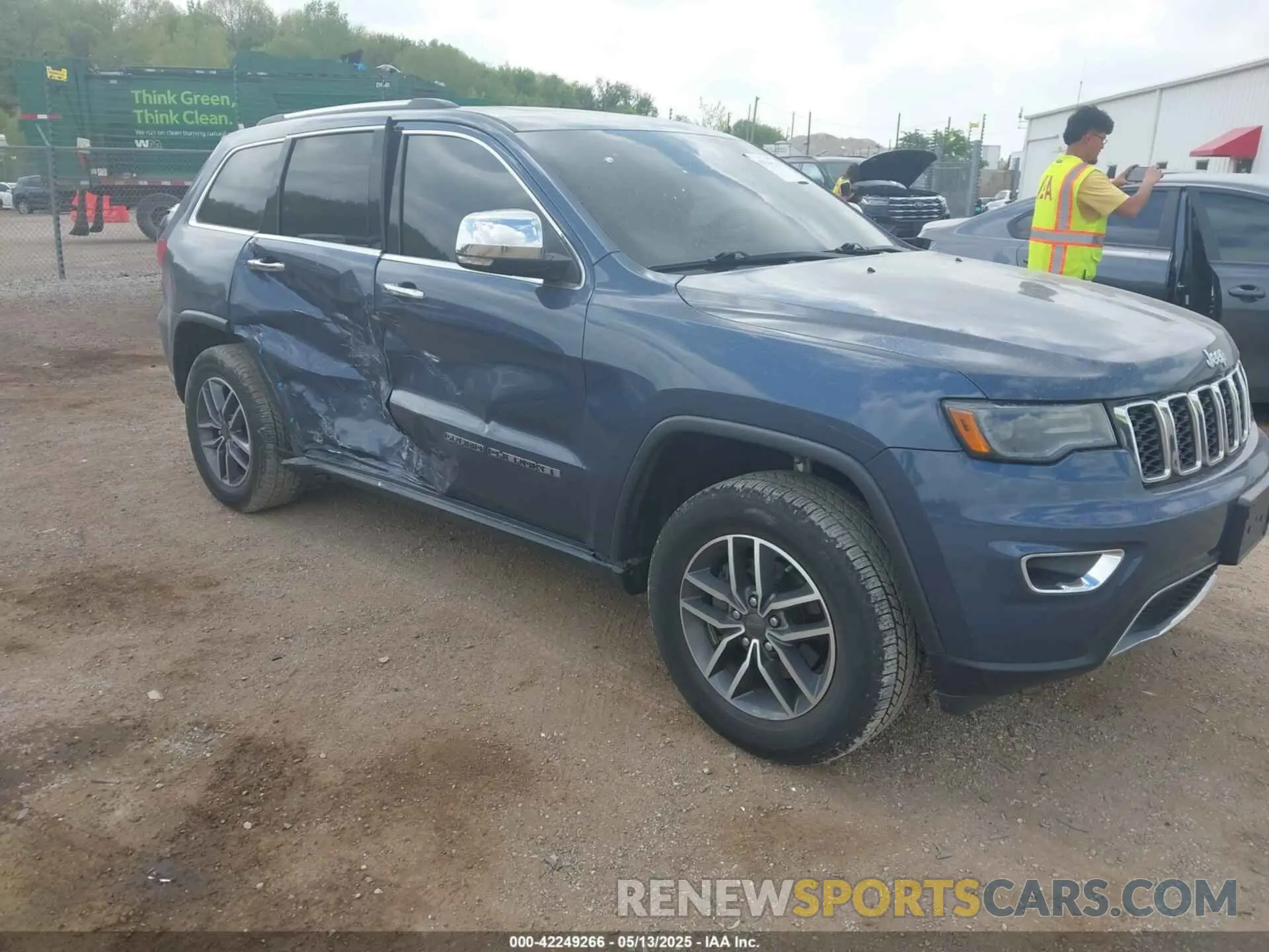 1 Фотография поврежденного автомобиля 1C4RJFBGXKC786215 JEEP GRAND CHEROKEE 2019