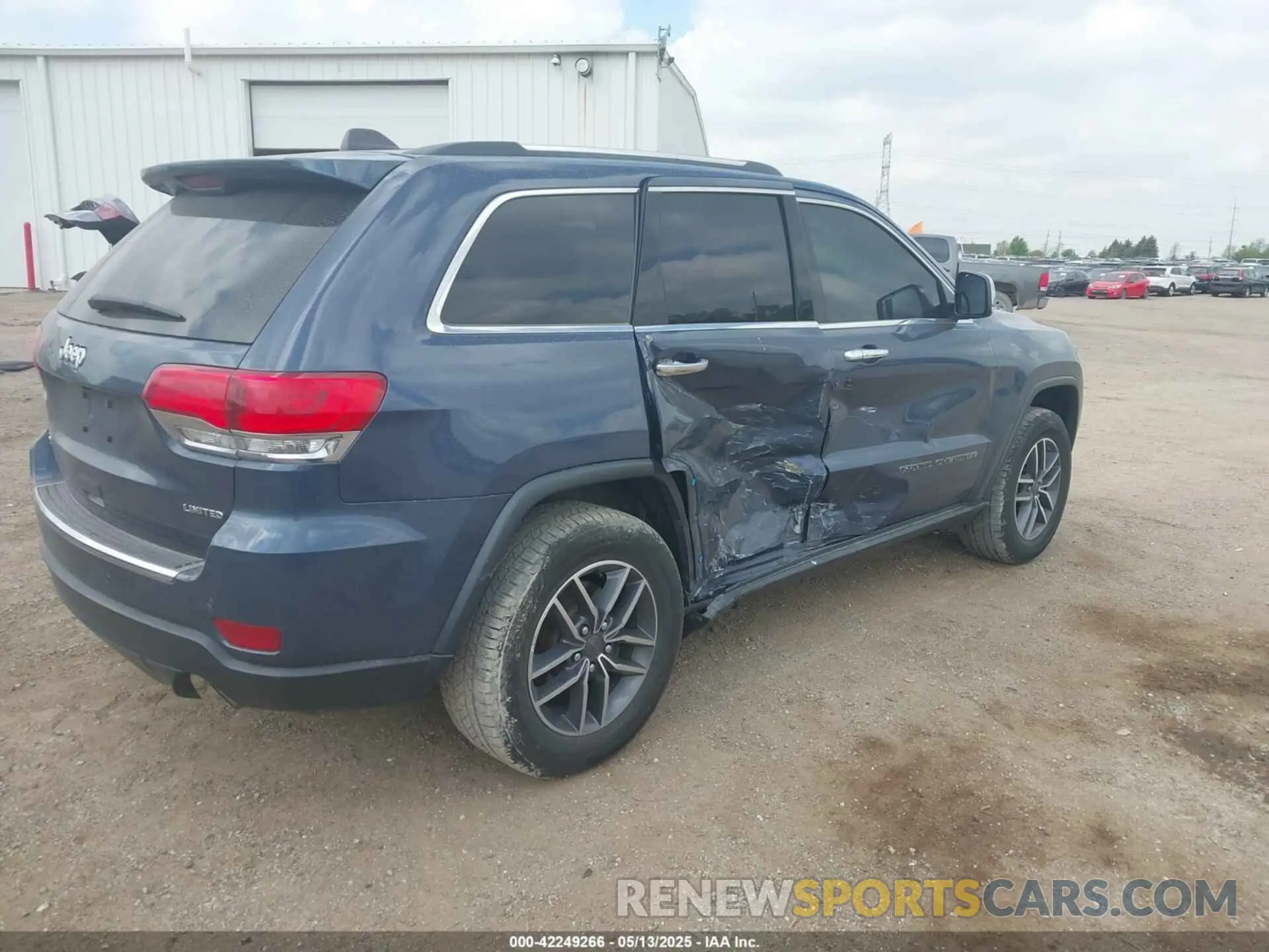 4 Фотография поврежденного автомобиля 1C4RJFBGXKC786215 JEEP GRAND CHEROKEE 2019