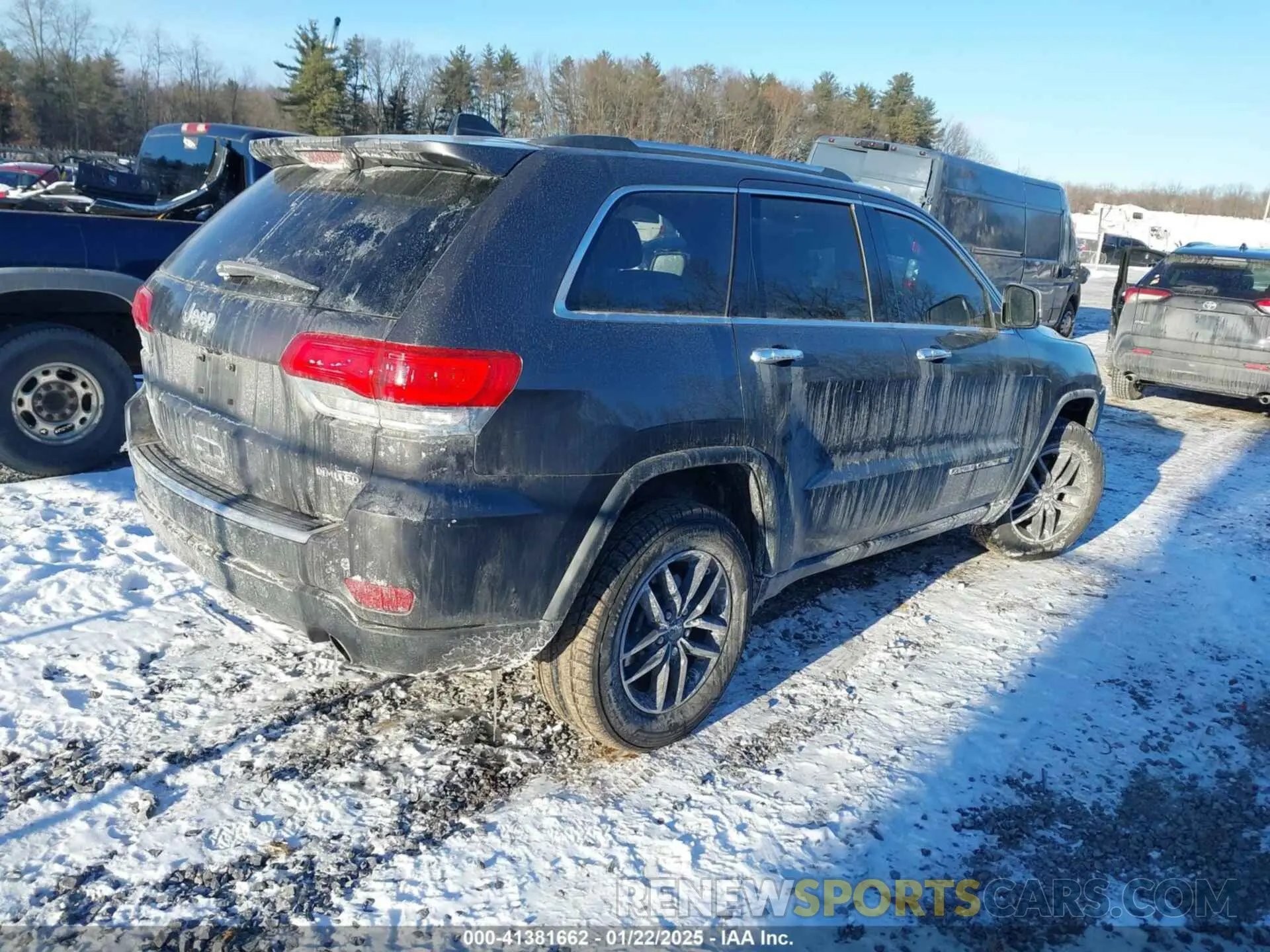 4 Photograph of a damaged car 1C4RJFBGXKC830486 JEEP GRAND CHEROKEE 2019