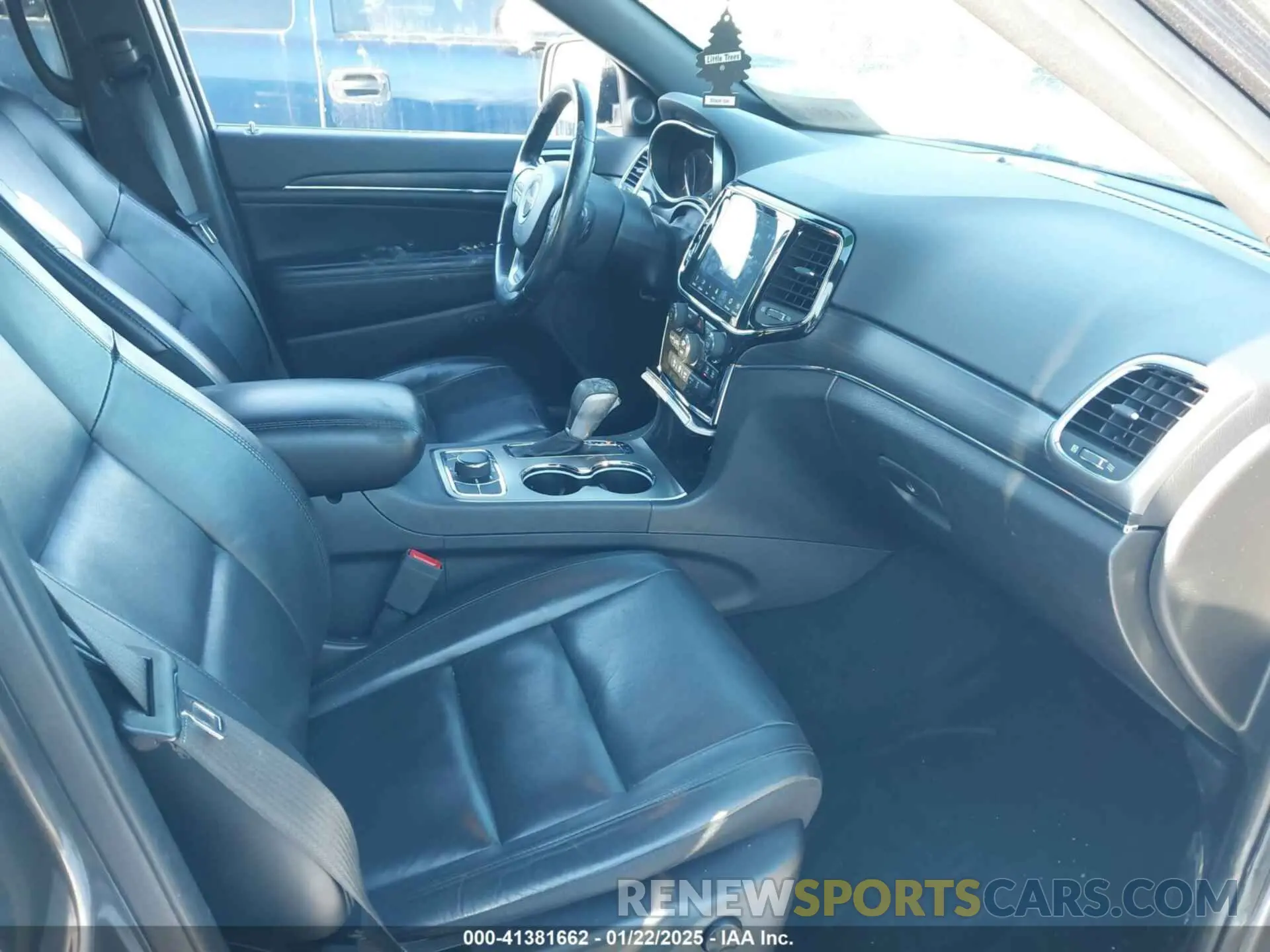 5 Photograph of a damaged car 1C4RJFBGXKC830486 JEEP GRAND CHEROKEE 2019