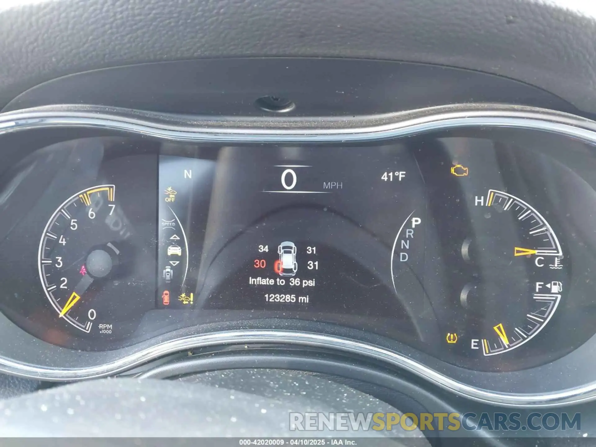 7 Фотография поврежденного автомобиля 1C4RJFBT4KC730011 JEEP GRAND CHEROKEE 2019