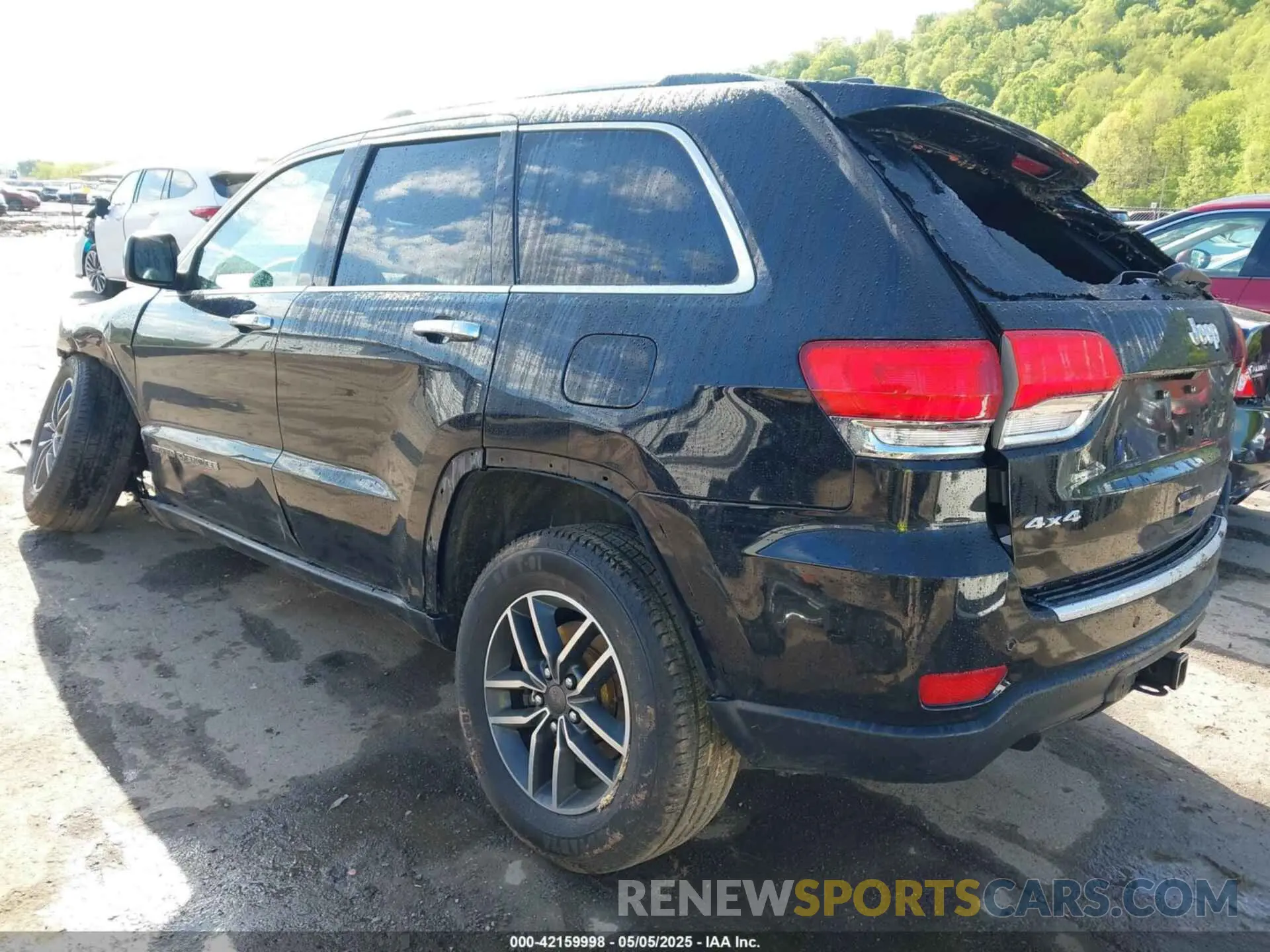 3 Фотография поврежденного автомобиля 1C4RJFBT9KC610351 JEEP GRAND CHEROKEE 2019