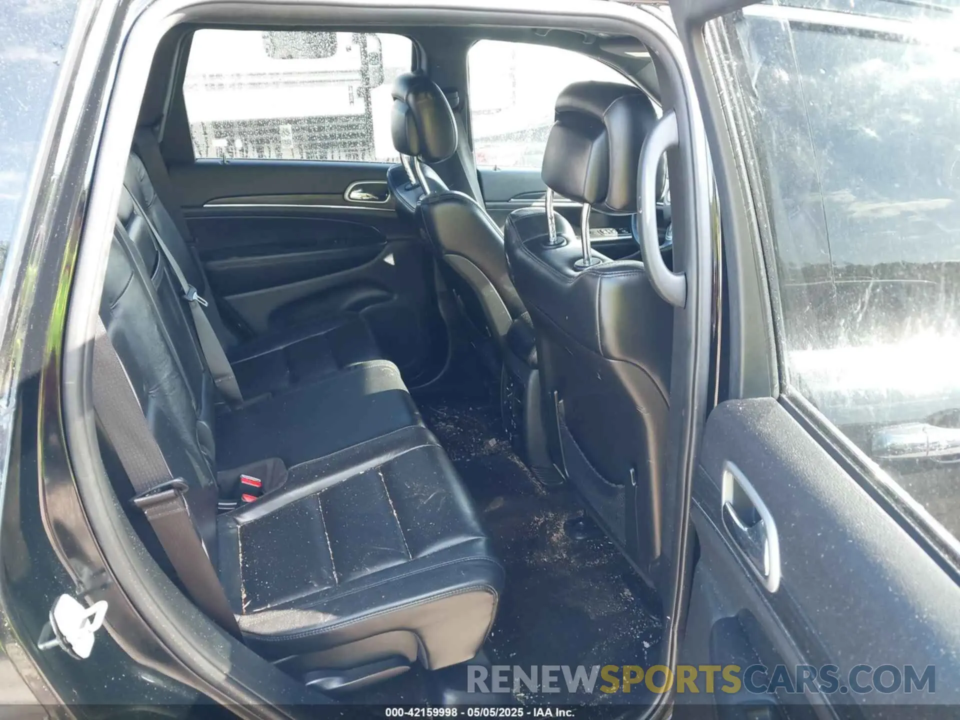 8 Фотография поврежденного автомобиля 1C4RJFBT9KC610351 JEEP GRAND CHEROKEE 2019