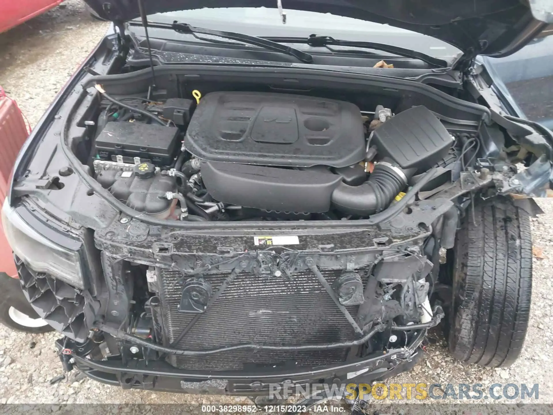 10 Photograph of a damaged car 1C4RJFCG0KC785539 JEEP GRAND CHEROKEE 2019