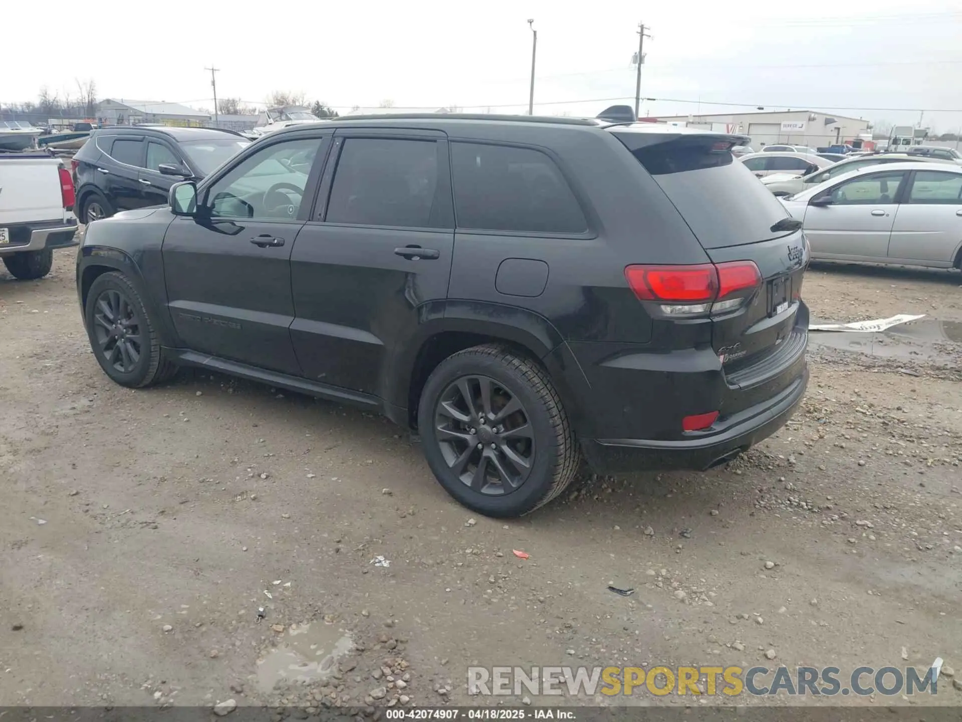 3 Фотография поврежденного автомобиля 1C4RJFCG1KC634418 JEEP GRAND CHEROKEE 2019