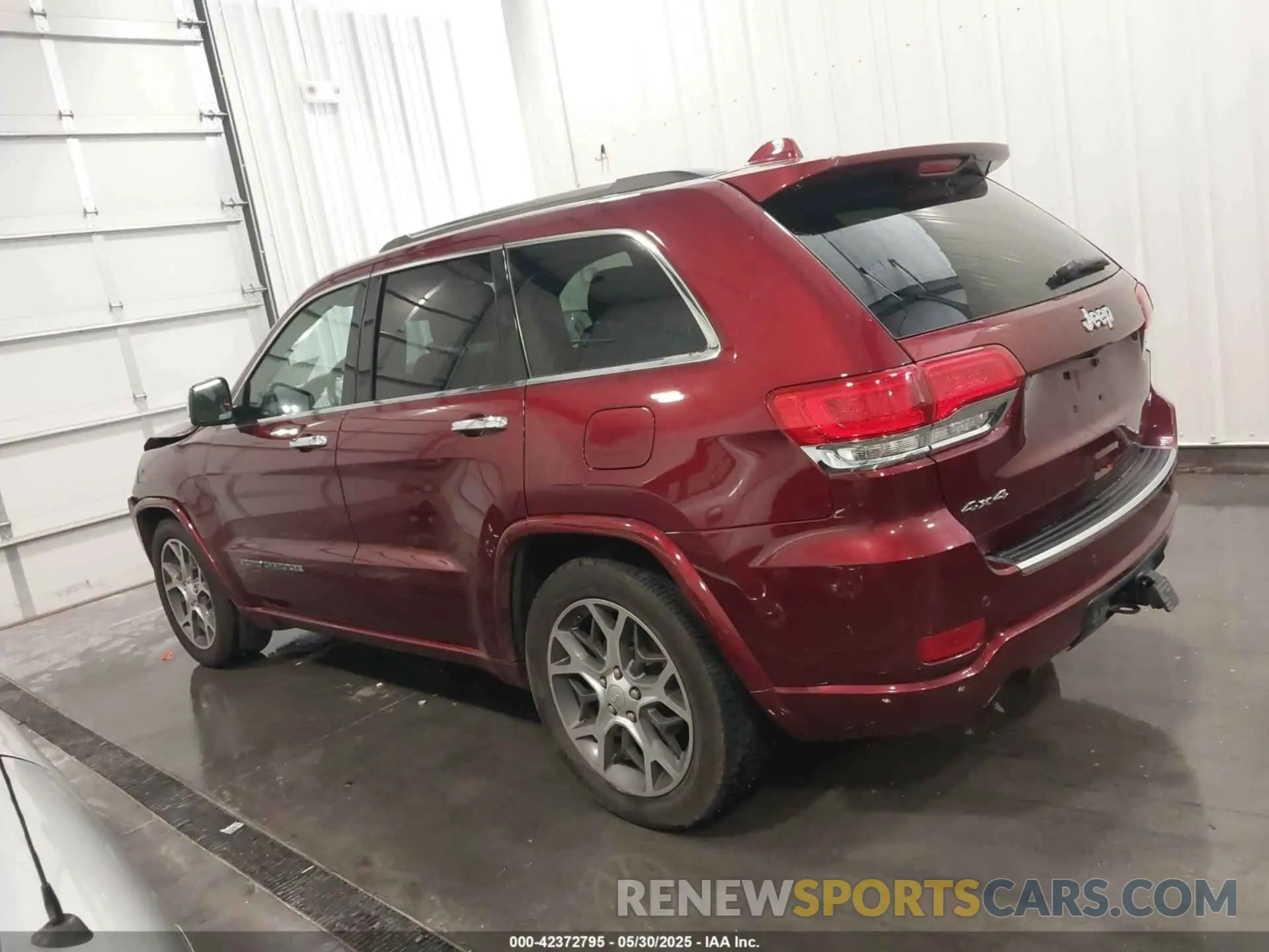 15 Photograph of a damaged car 1C4RJFCG2KC726704 JEEP GRAND CHEROKEE 2019