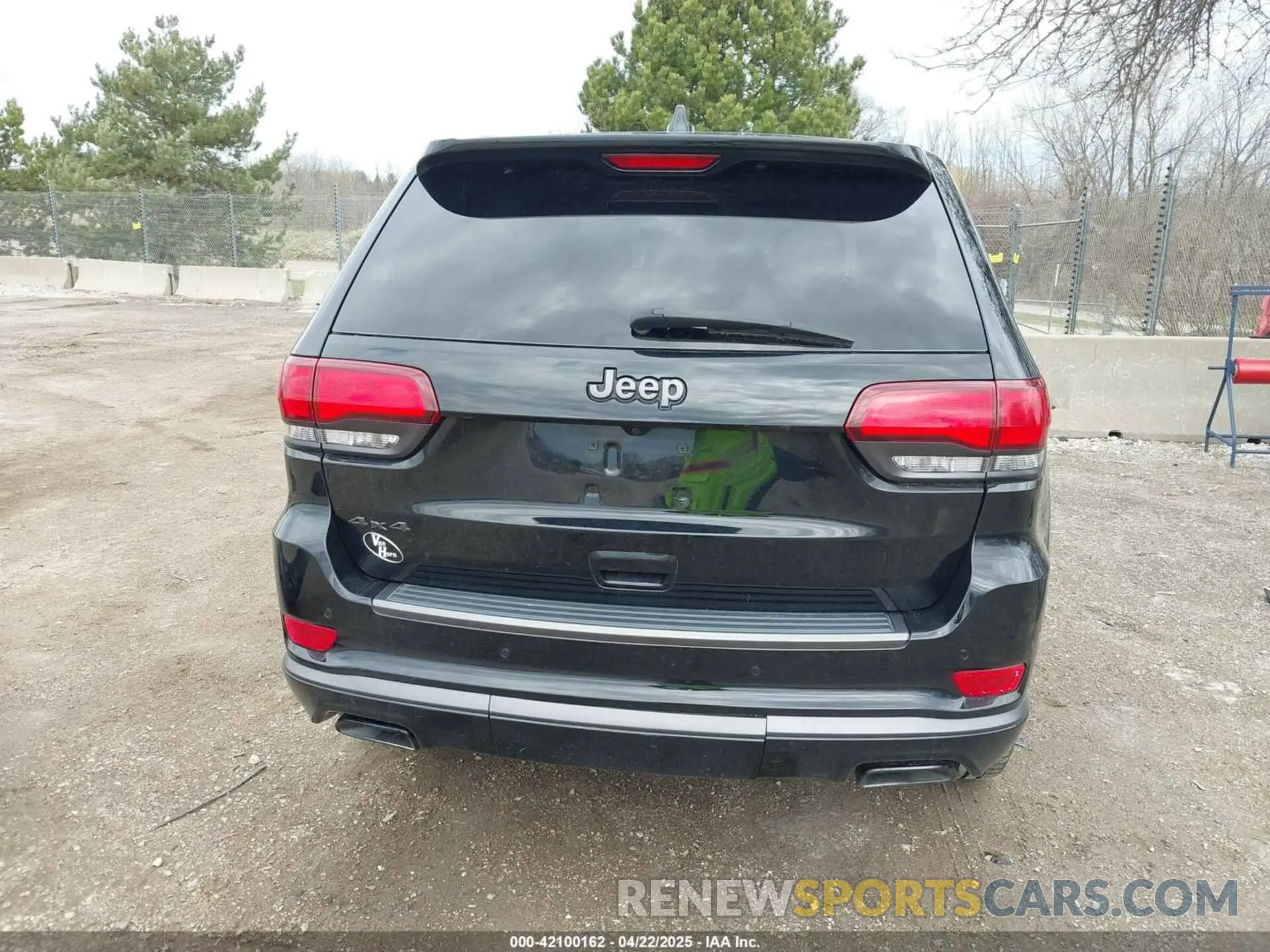 17 Фотография поврежденного автомобиля 1C4RJFCG2KC849046 JEEP GRAND CHEROKEE 2019