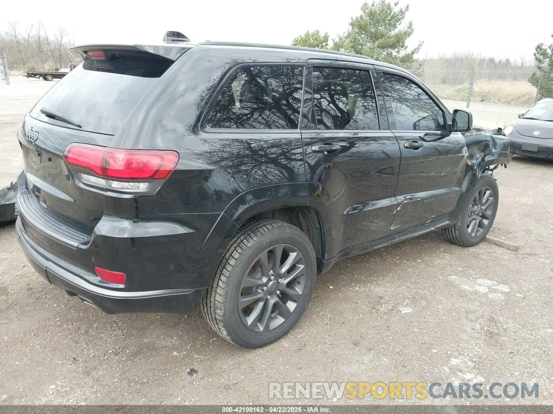 4 Фотография поврежденного автомобиля 1C4RJFCG2KC849046 JEEP GRAND CHEROKEE 2019