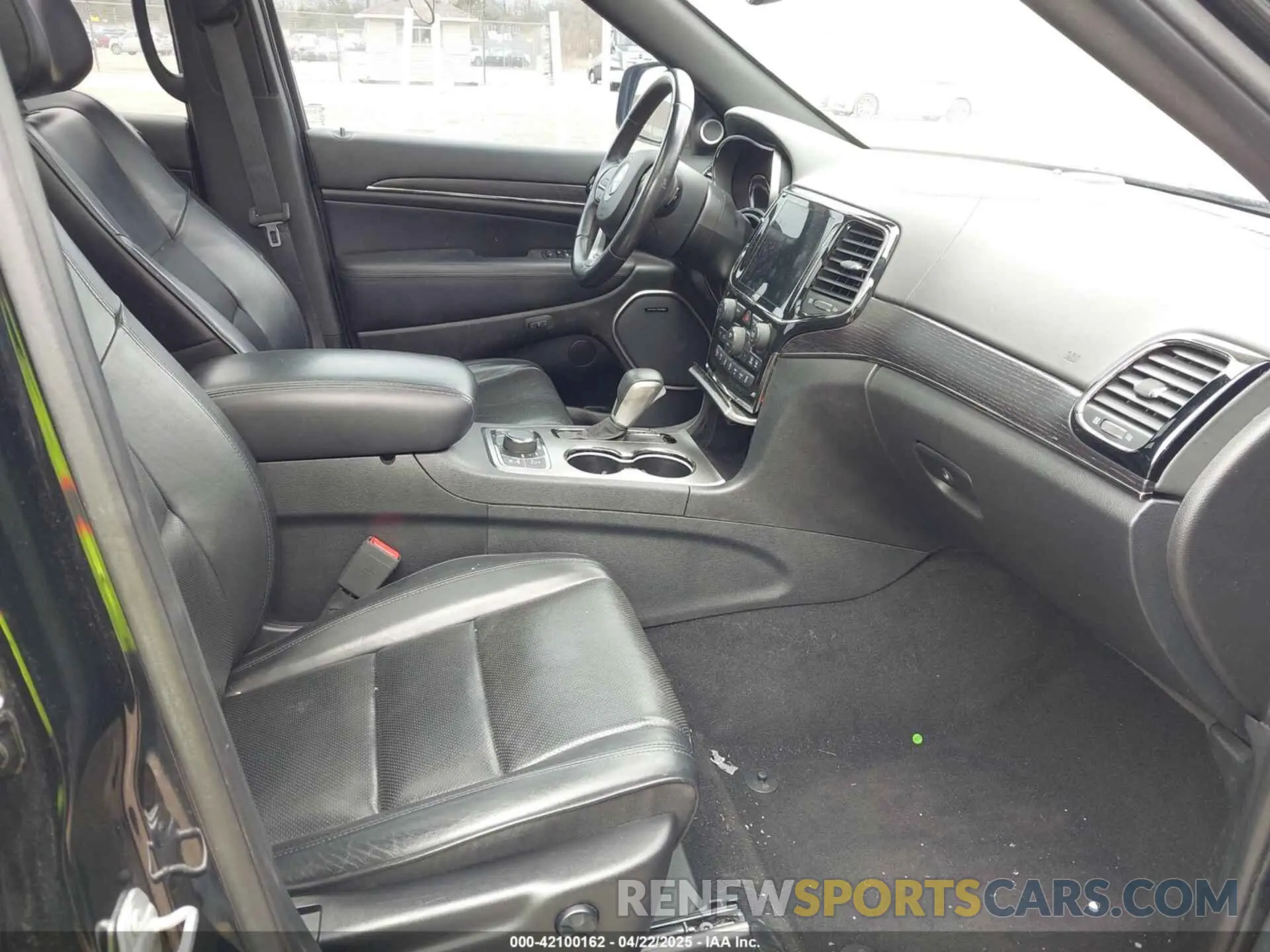 5 Фотография поврежденного автомобиля 1C4RJFCG2KC849046 JEEP GRAND CHEROKEE 2019