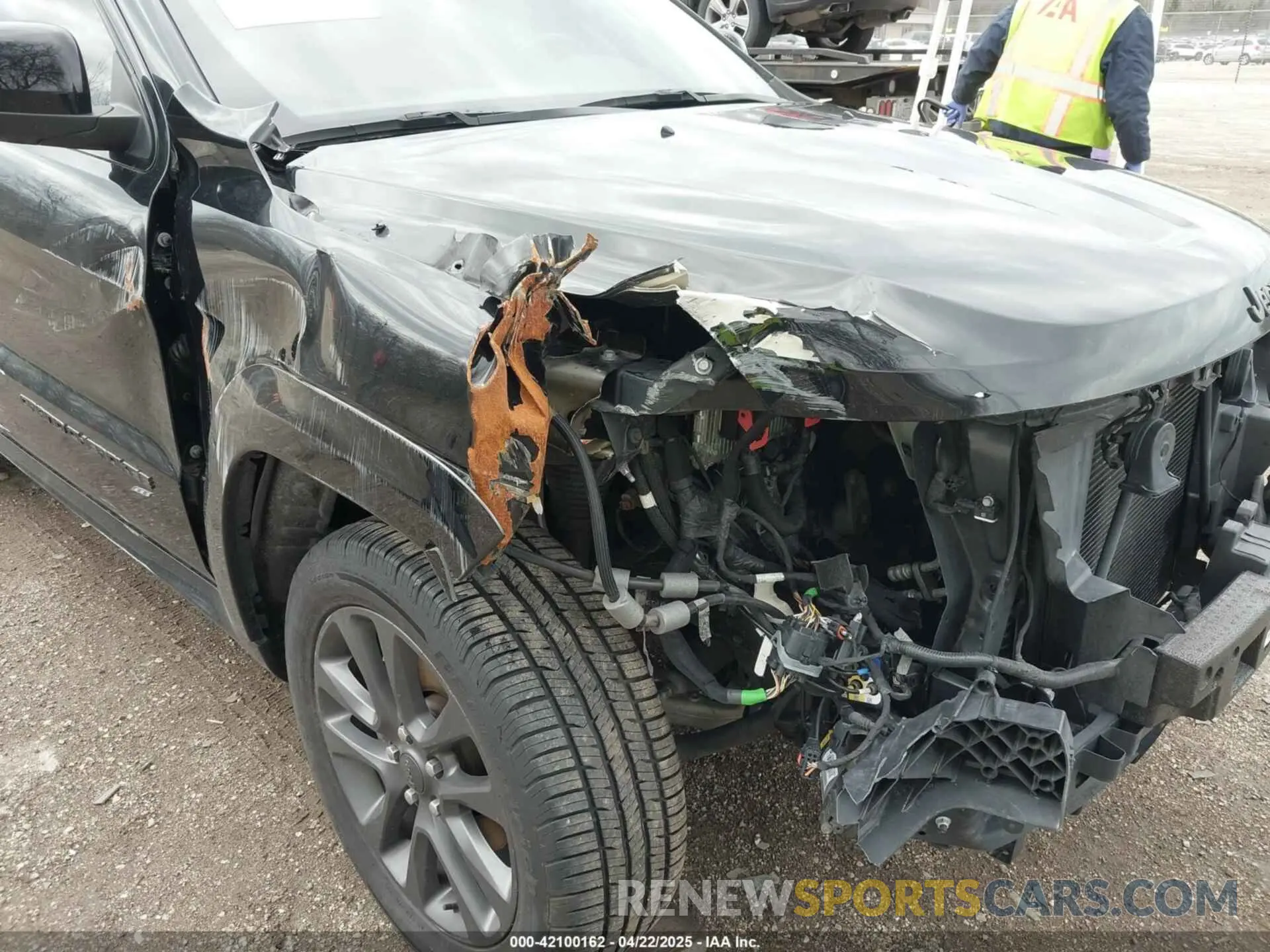 6 Фотография поврежденного автомобиля 1C4RJFCG2KC849046 JEEP GRAND CHEROKEE 2019