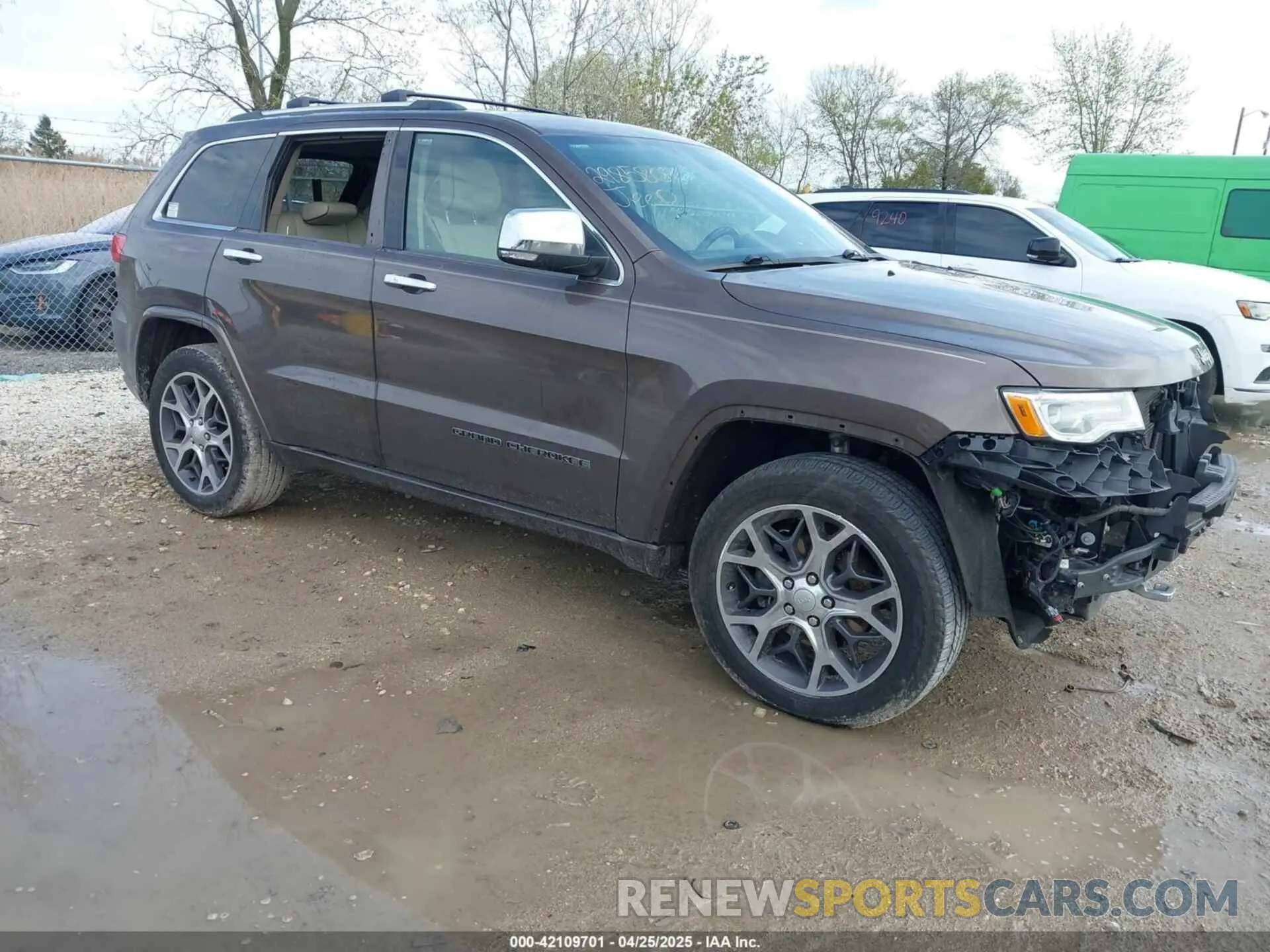 1 Photograph of a damaged car 1C4RJFCG6KC804739 JEEP GRAND CHEROKEE 2019