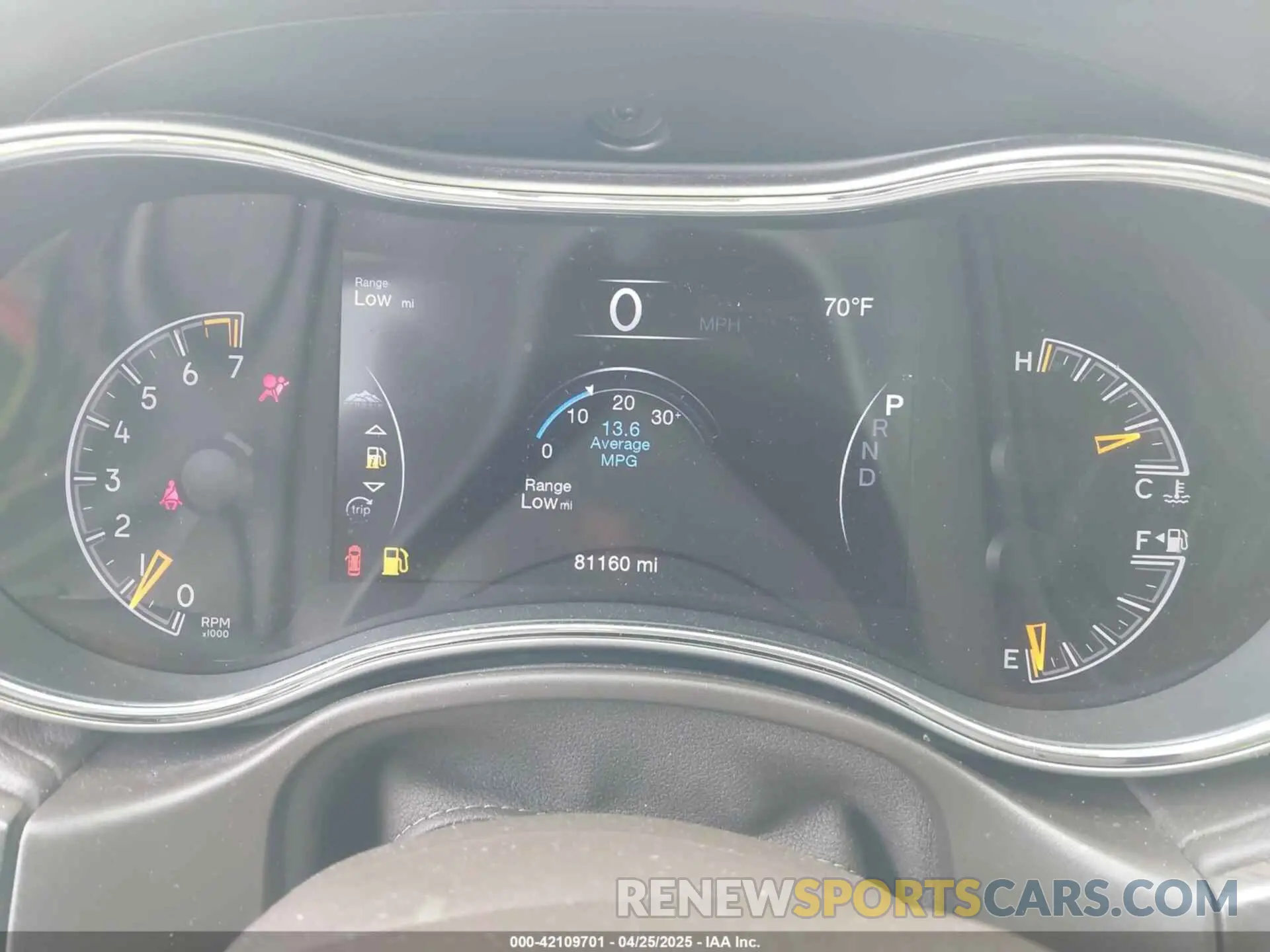 7 Photograph of a damaged car 1C4RJFCG6KC804739 JEEP GRAND CHEROKEE 2019