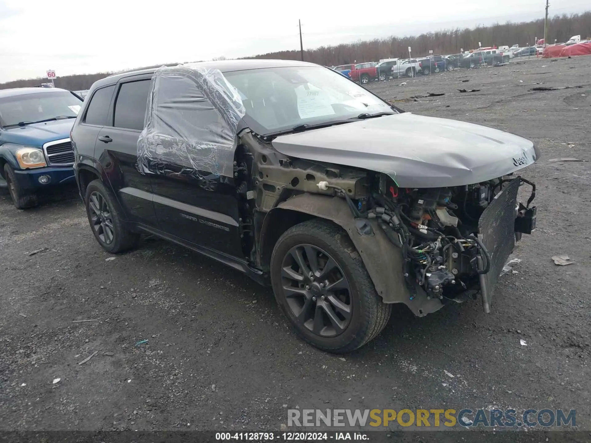1 Фотография поврежденного автомобиля 1C4RJFCG9KC566594 JEEP GRAND CHEROKEE 2019