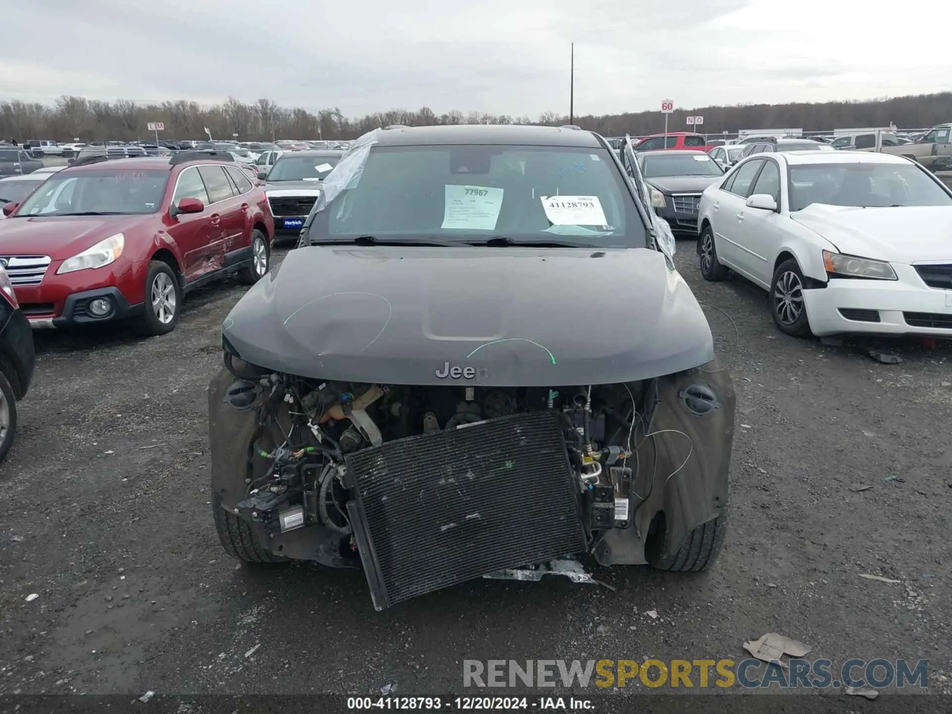 12 Фотография поврежденного автомобиля 1C4RJFCG9KC566594 JEEP GRAND CHEROKEE 2019