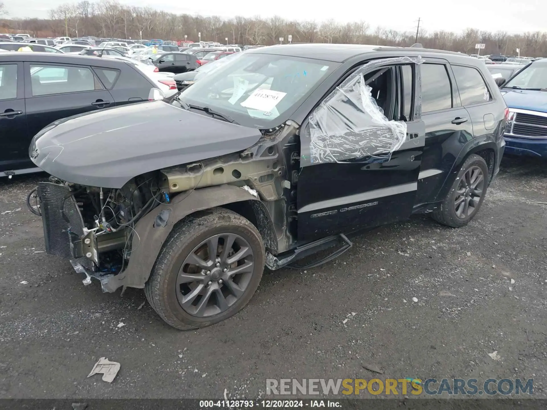 2 Фотография поврежденного автомобиля 1C4RJFCG9KC566594 JEEP GRAND CHEROKEE 2019