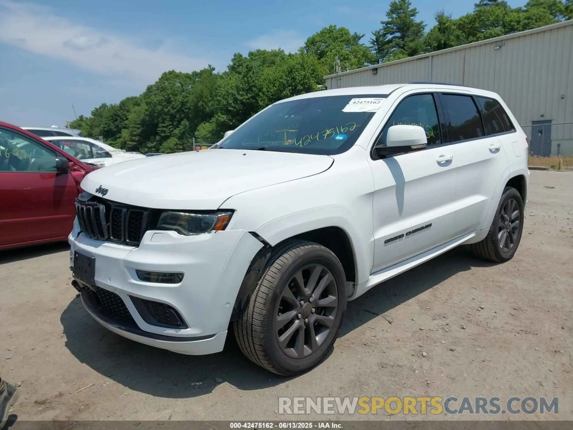 2 Фотография поврежденного автомобиля 1C4RJFCGXKC703722 JEEP GRAND CHEROKEE 2019