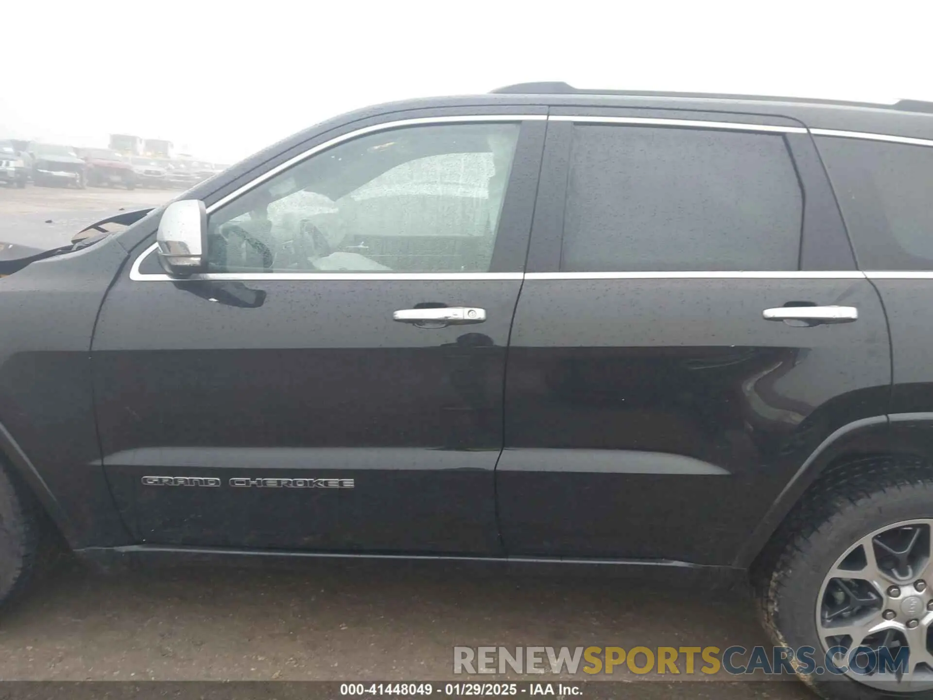 14 Photograph of a damaged car 1C4RJFCT9KC687767 JEEP GRAND CHEROKEE 2019