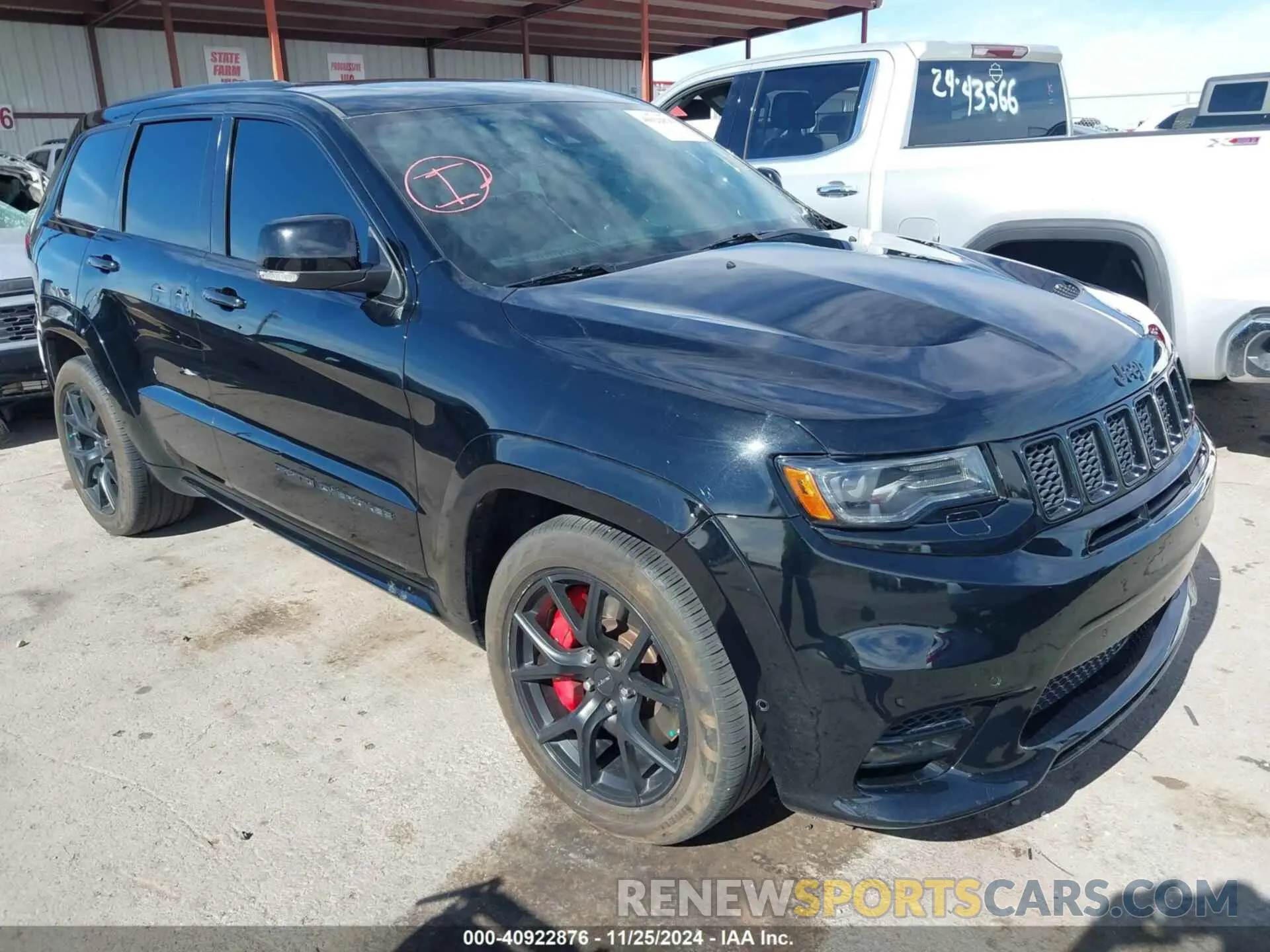 1 Фотография поврежденного автомобиля 1C4RJFDJ5KC611105 JEEP GRAND CHEROKEE 2019