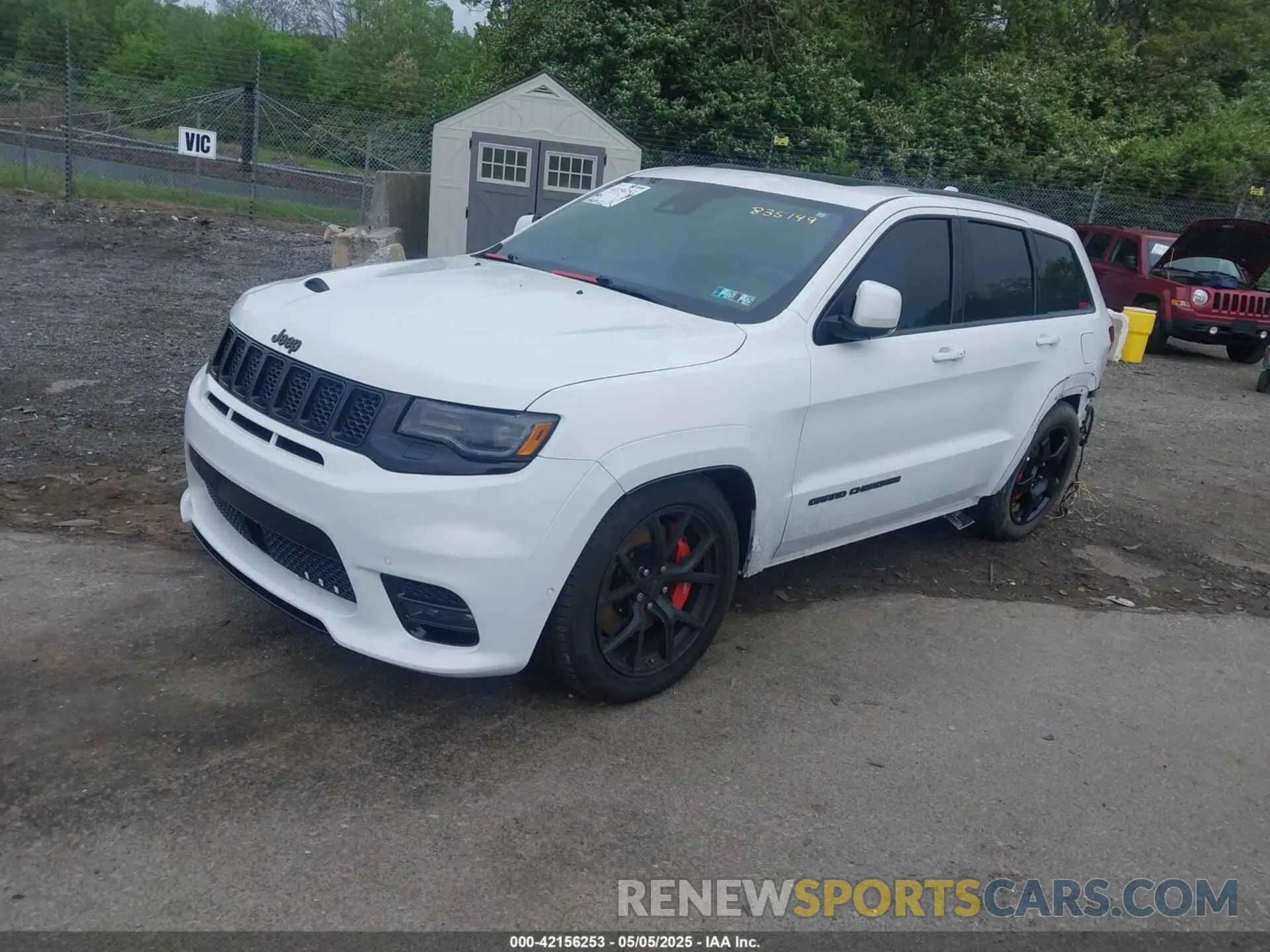 2 Photograph of a damaged car 1C4RJFDJ5KC835149 JEEP GRAND CHEROKEE 2019