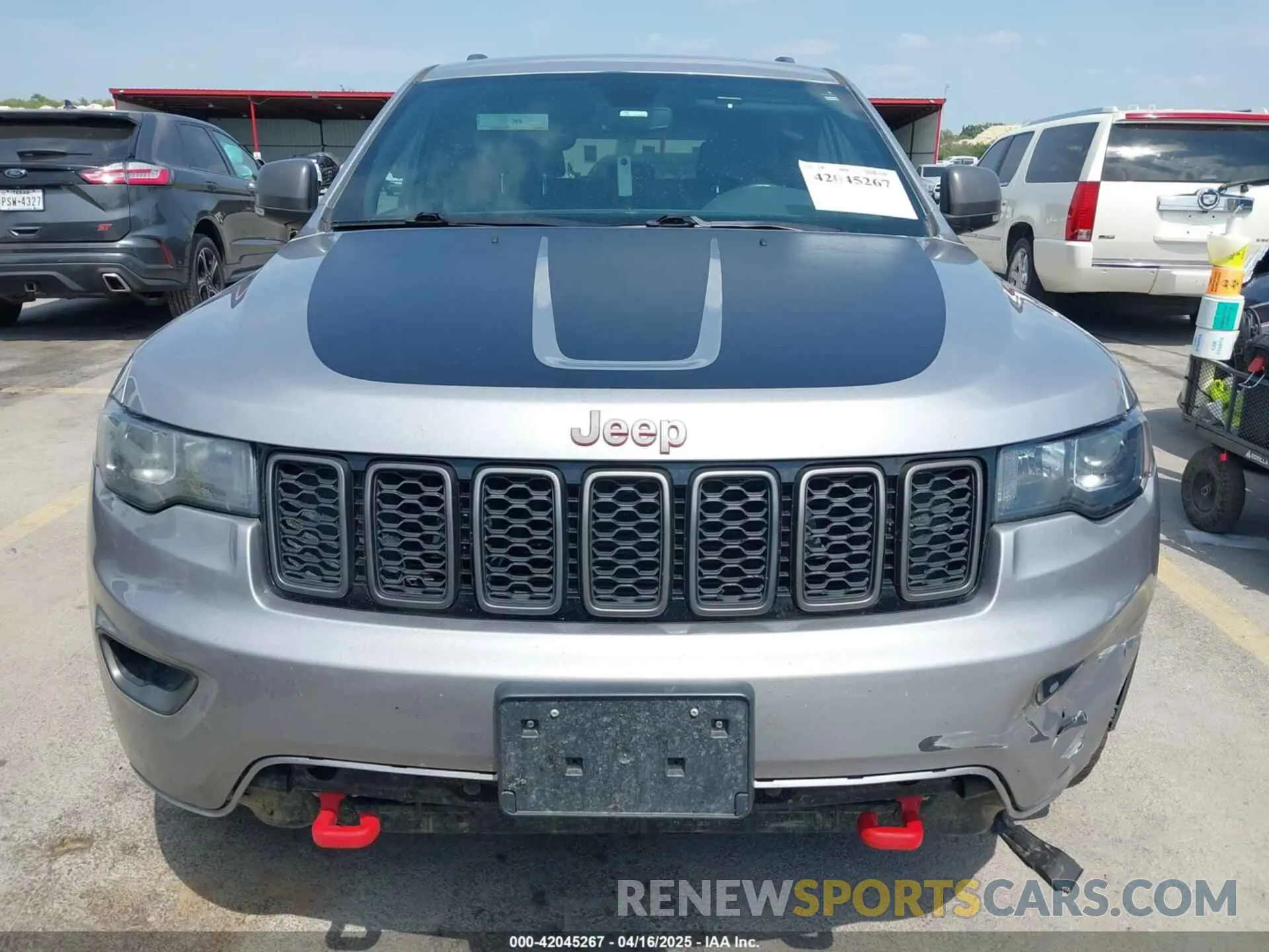 12 Photograph of a damaged car 1C4RJFLG3KC771909 JEEP GRAND CHEROKEE 2019