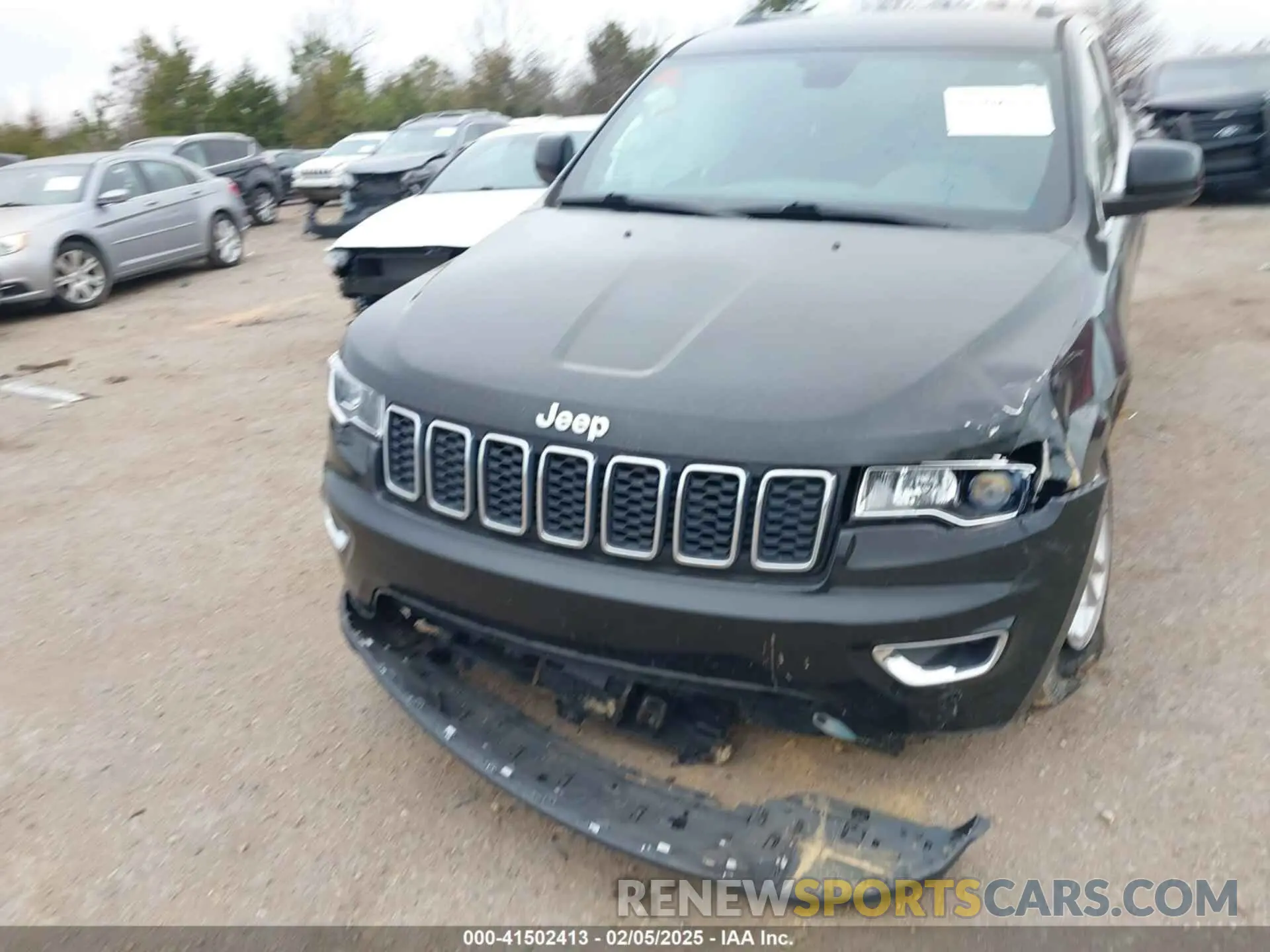 11 Photograph of a damaged car 1C4RJEAG2LC128515 JEEP GRAND CHEROKEE 2020