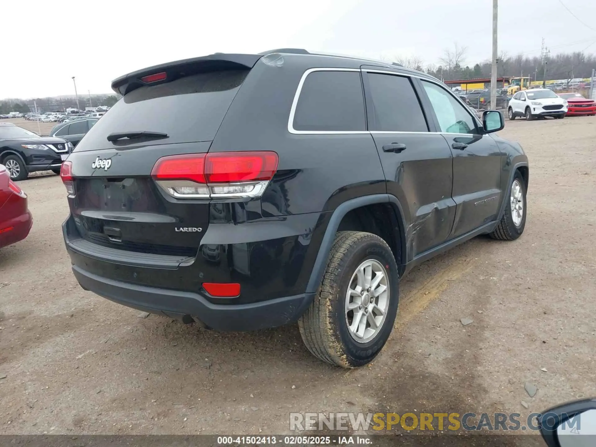 4 Photograph of a damaged car 1C4RJEAG2LC128515 JEEP GRAND CHEROKEE 2020