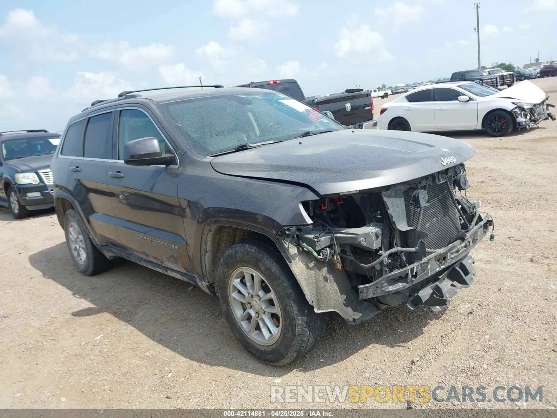 14 Photograph of a damaged car 1C4RJEAG2LC284912 JEEP GRAND CHEROKEE 2020