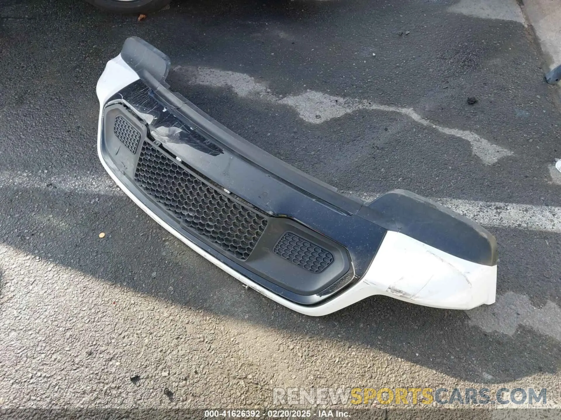 12 Photograph of a damaged car 1C4RJEAG2LC306195 JEEP GRAND CHEROKEE 2020