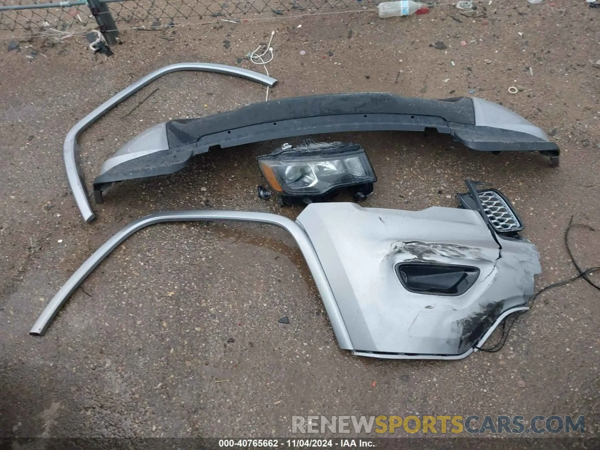 12 Photograph of a damaged car 1C4RJEAG2LC392060 JEEP GRAND CHEROKEE 2020